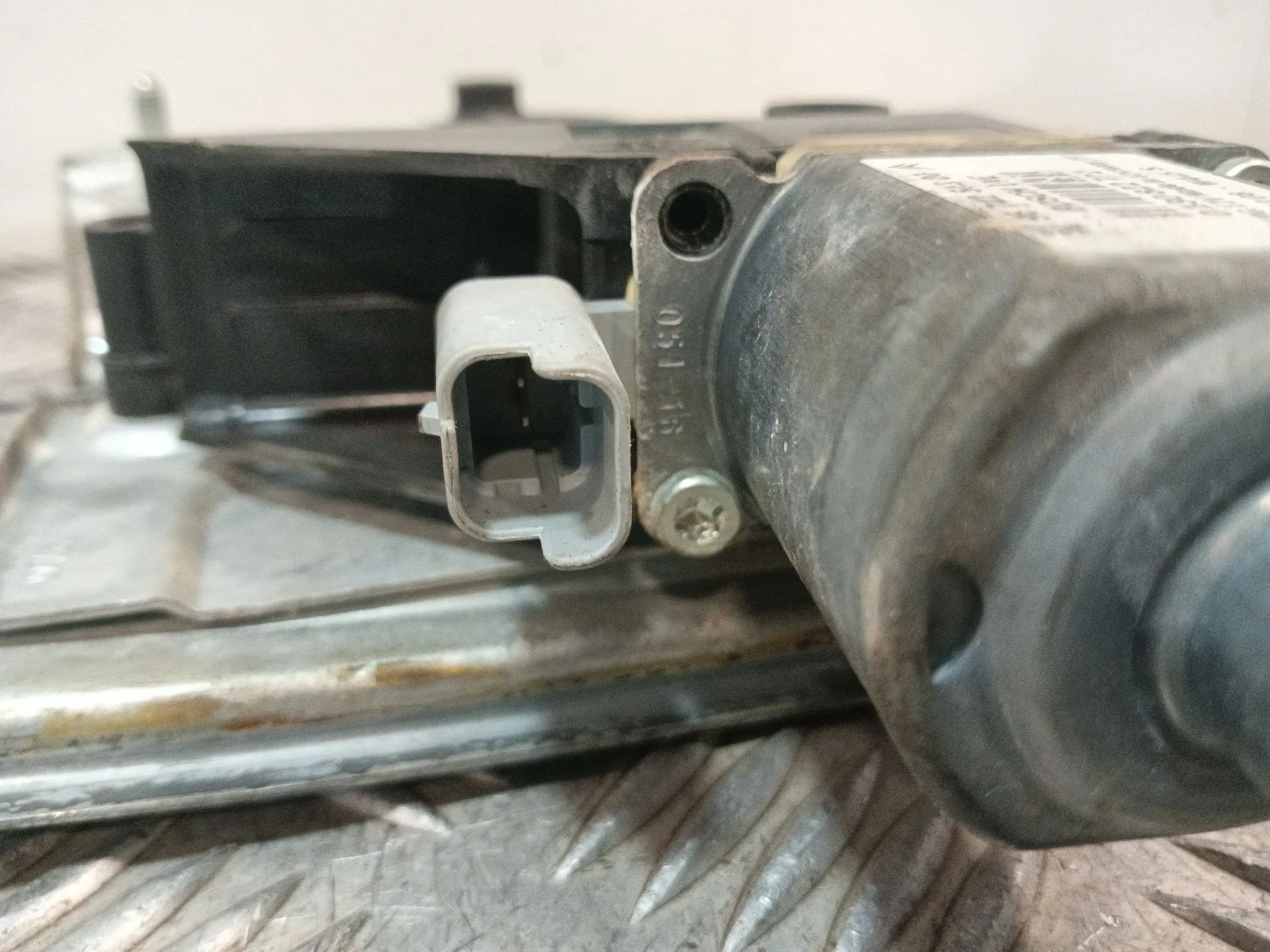 Elevalunas Delantero Derecho para Peugeot 208