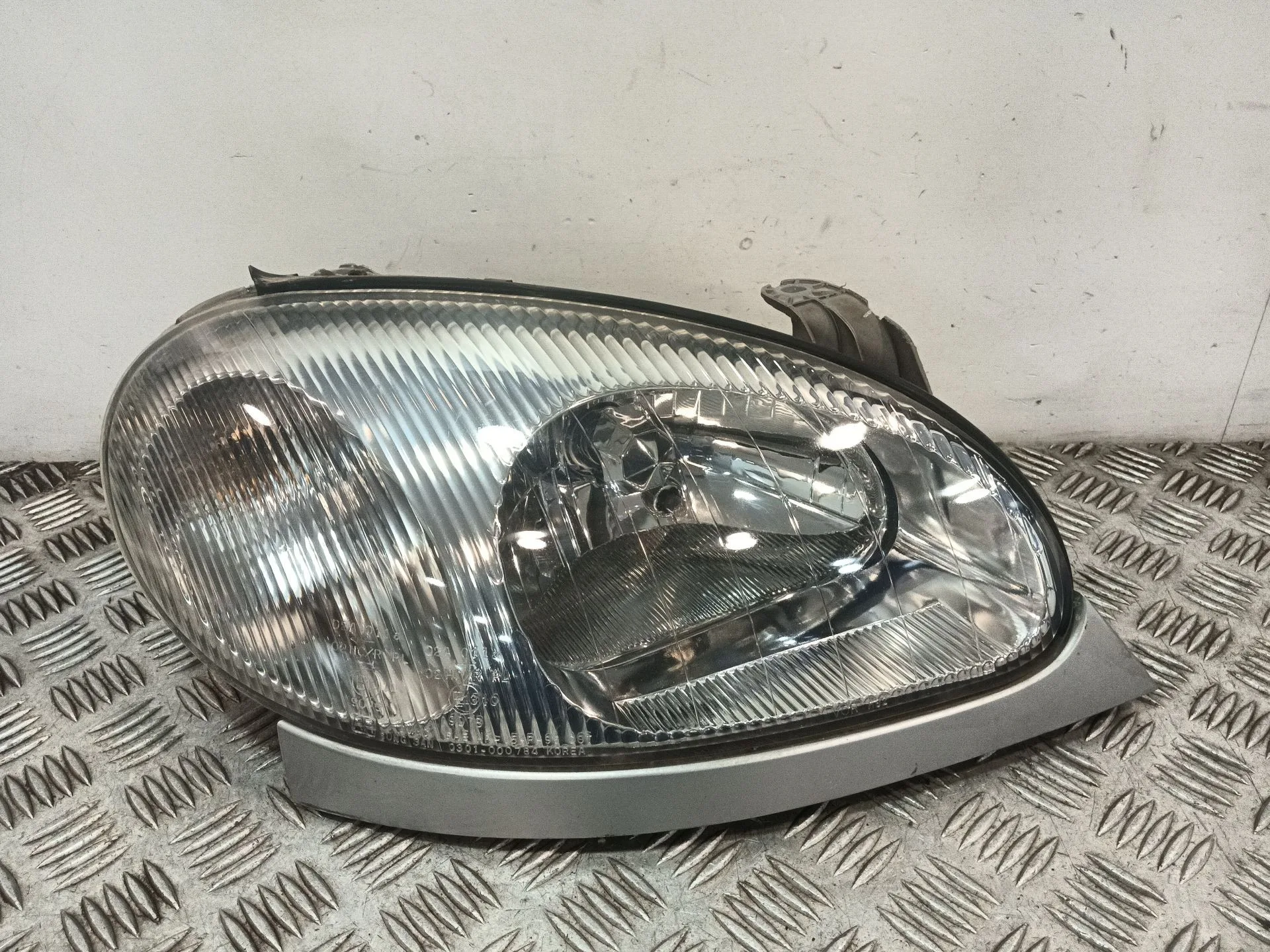 Faro Derecho para Daewoo Lanos (Klat)