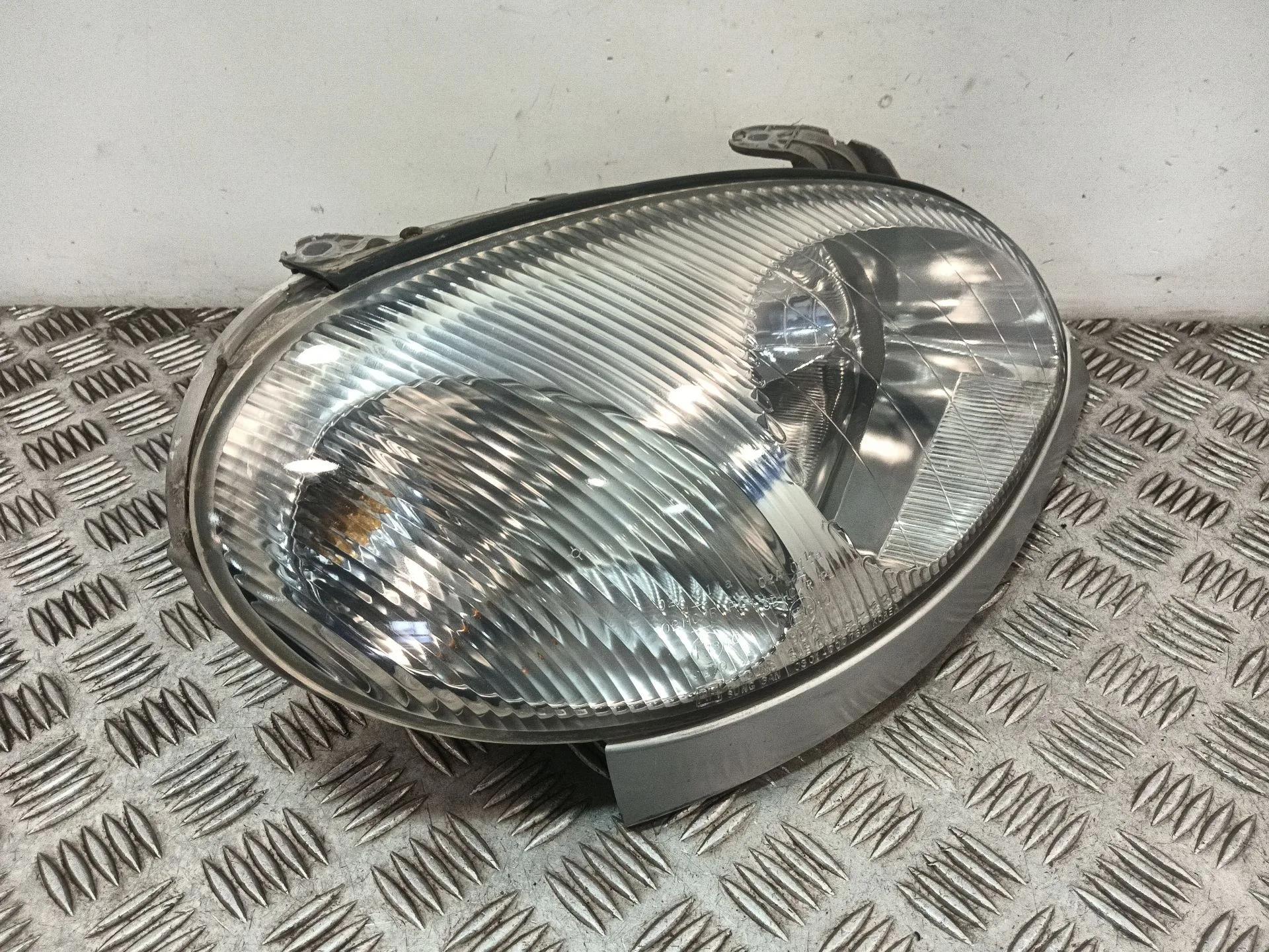 Faro Derecho para Daewoo Lanos (Klat)