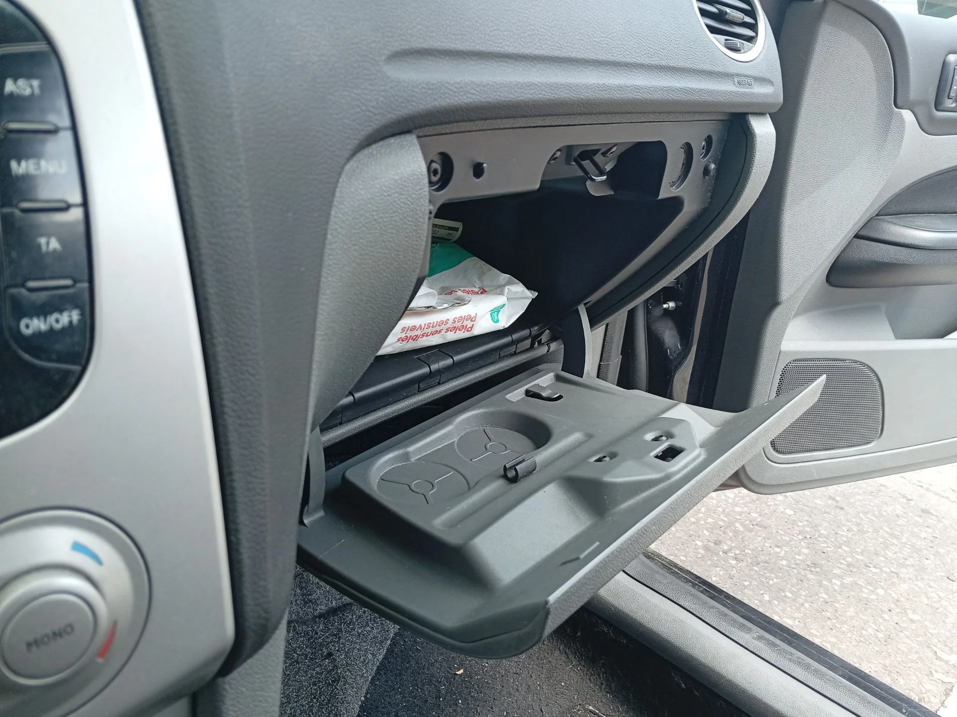 Guantera para Ford Focus Ii (Da_, Hcp, Dp)