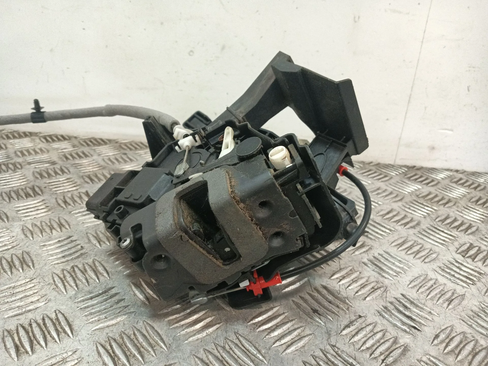 Cerradura Puerta Trasera Derecha para Ford Mondeo Ber. (Ca2)
