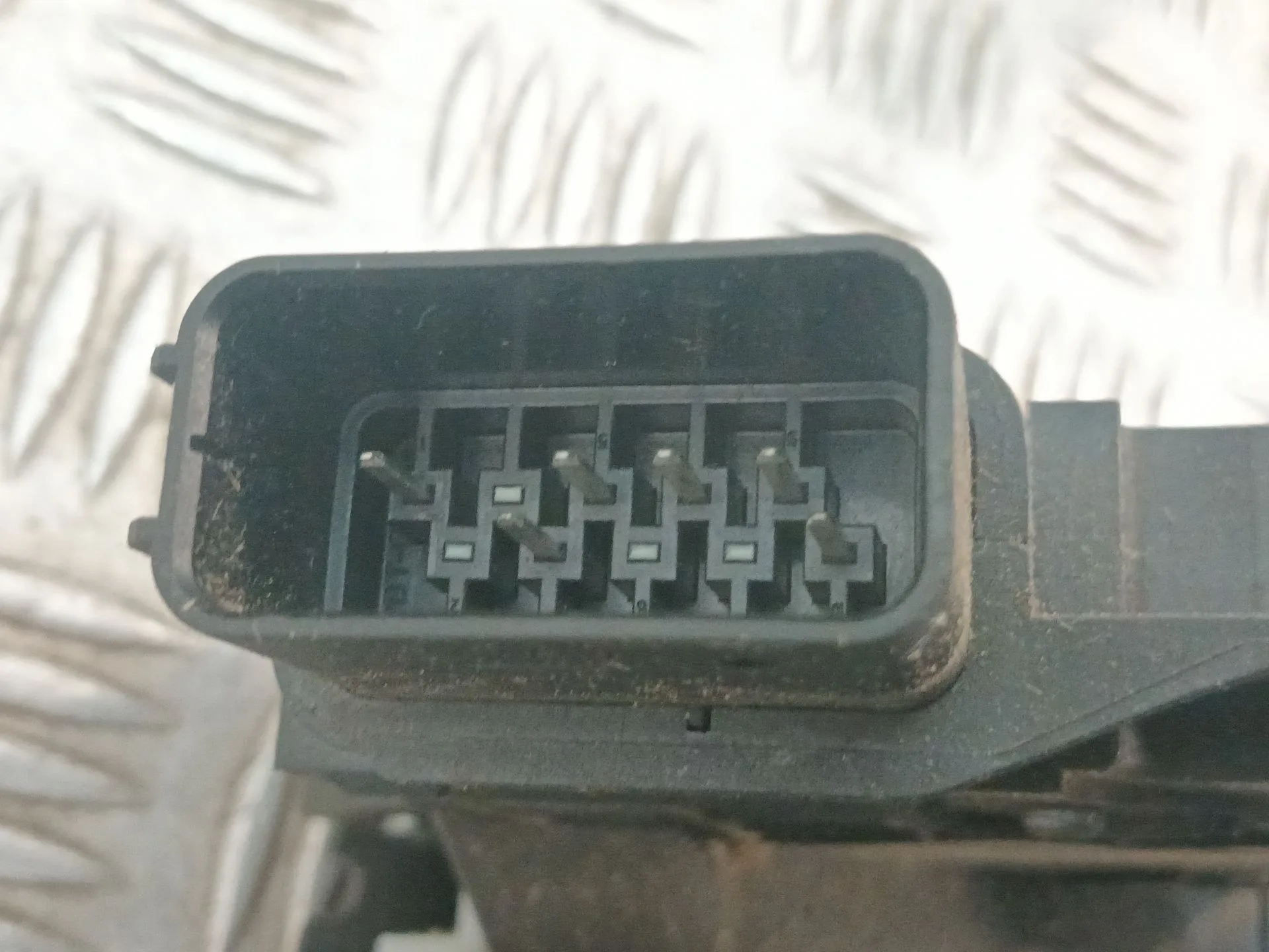 Cerradura Puerta Trasera Izquierda para Ford Mondeo Ber. (Ca2)