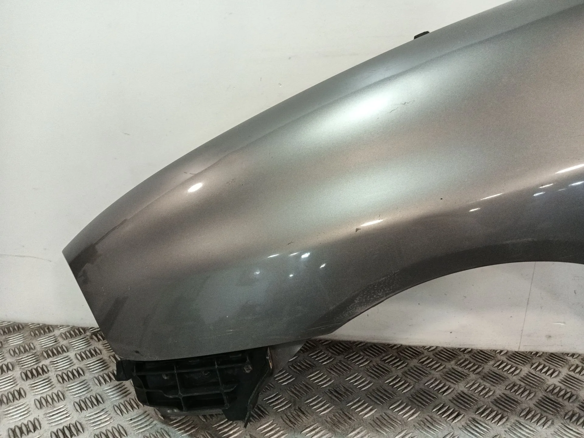 Aleta Delantera Izquierda para Seat Ibiza Iii (6L1)