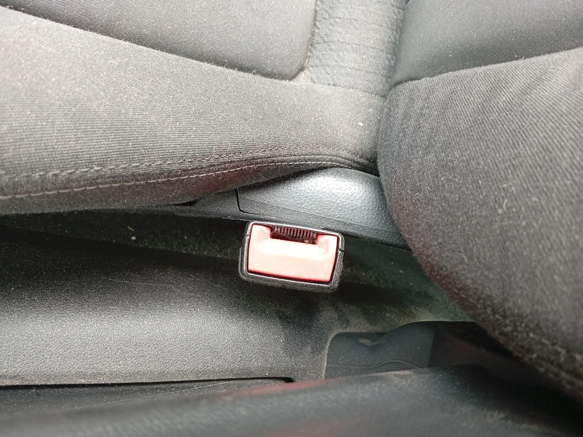 Enganche Cinturon Delantero Derecho para Audi A1 (8X1, 8Xk)