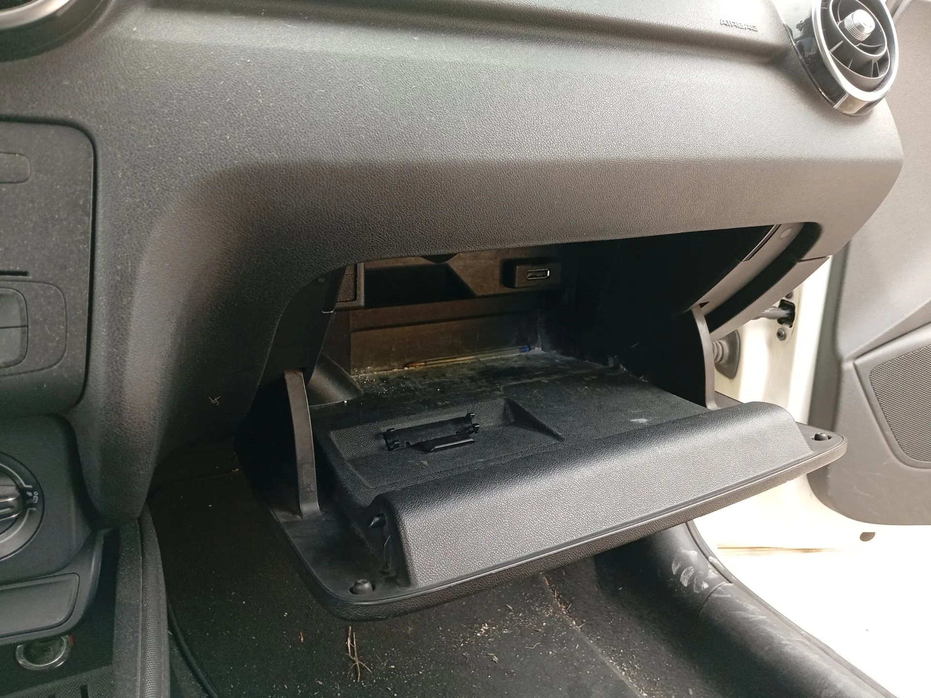 Guantera para Audi A1 (8X1, 8Xk)