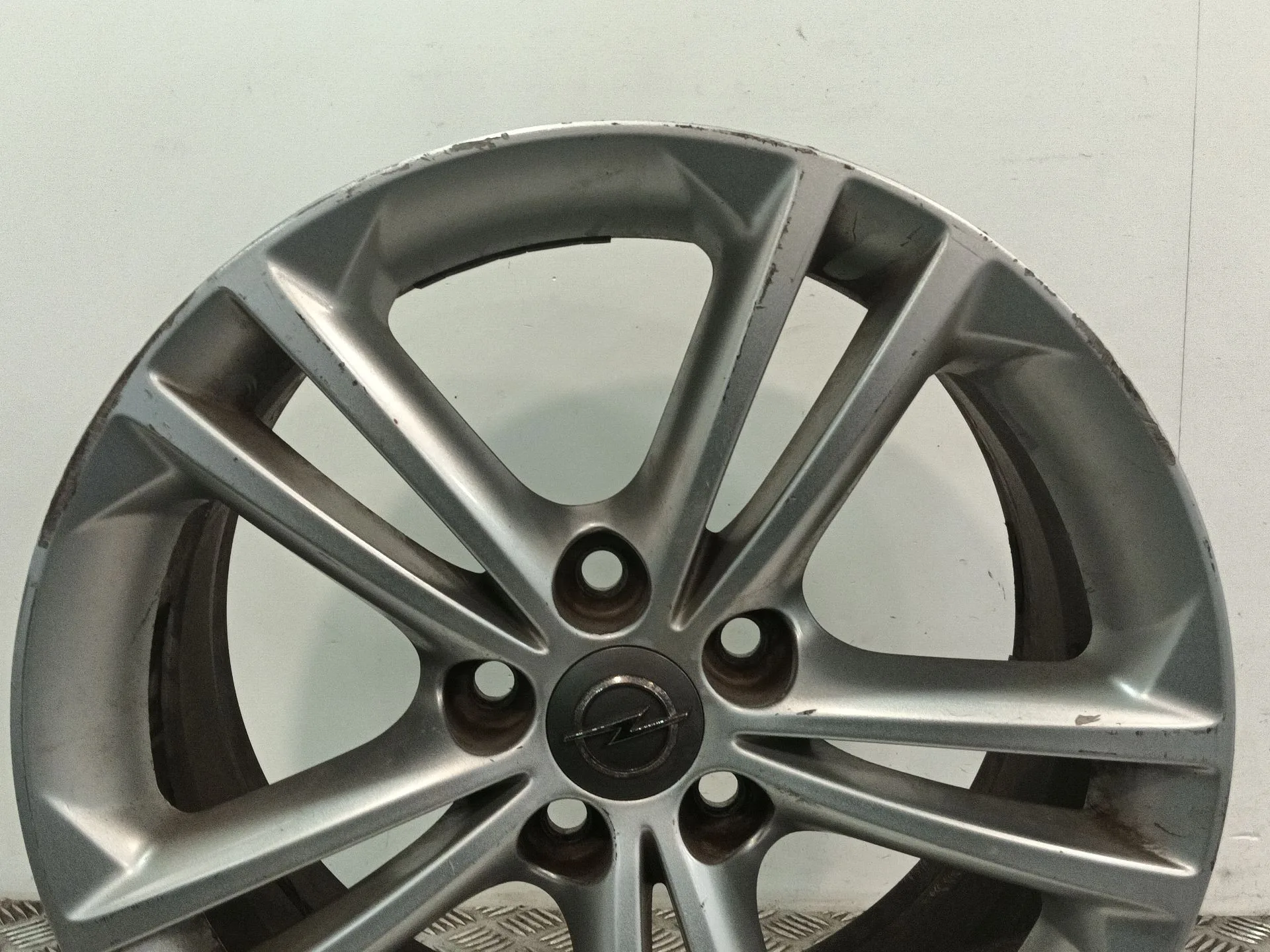 Llanta para Opel Insignia Sports Tourer