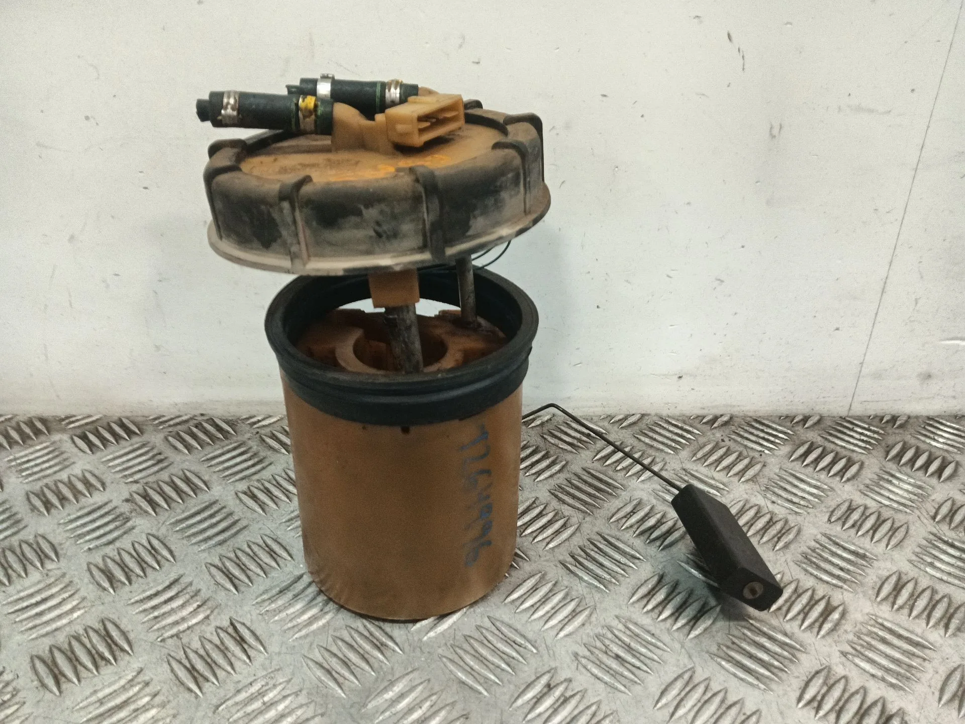 Aforador para Mercedes-Benz Vito (W638) Caja Cerrada
