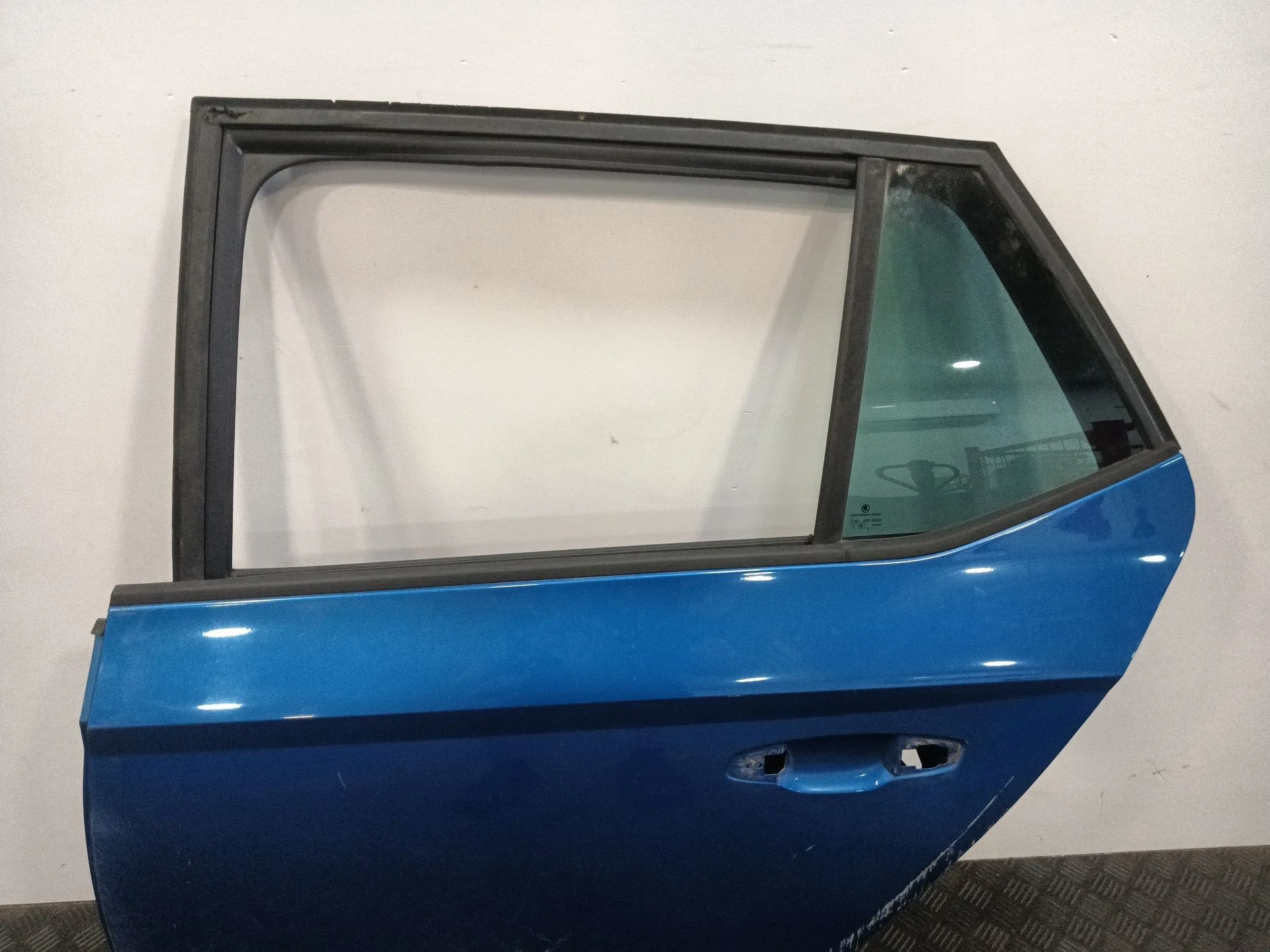 Puerta Trasera Izquierda para Skoda Fabia Iii (Nj3)