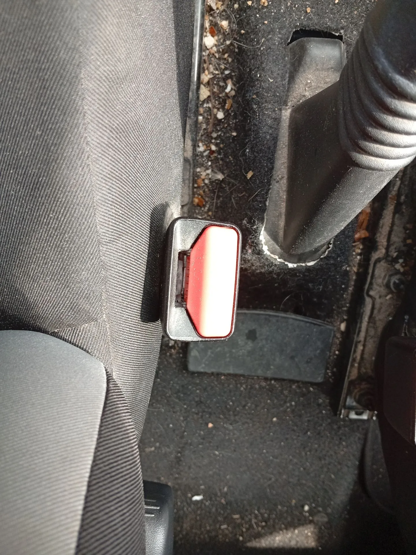 Enganche Cinturon Delantero Izquierdo para Dacia Sandero Ii (B8_)