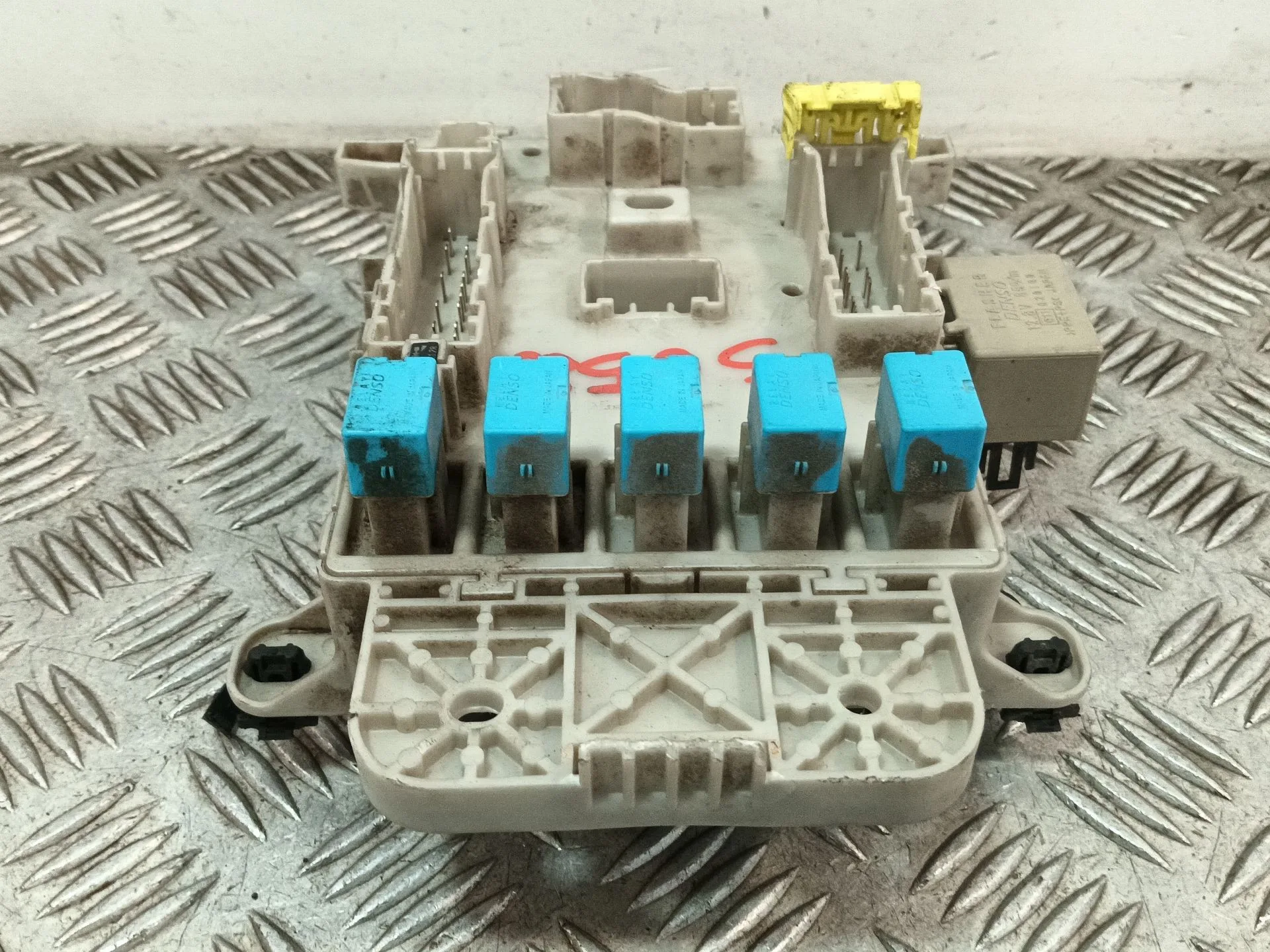 Caja Reles / Fusibles para Toyota Rav 4 (A2)