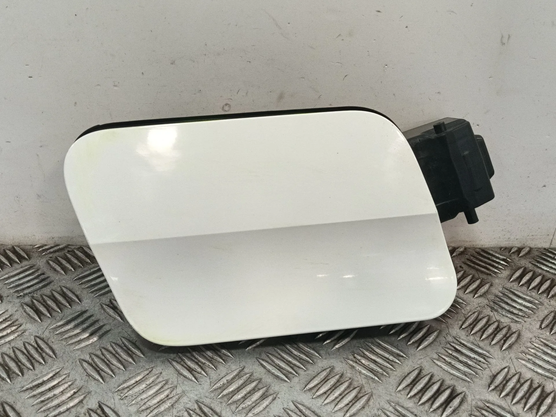 Tapa Exterior Combustible para Peugeot 3008 Ii Suv (Mc_, Mr_, Mj_, M4_)