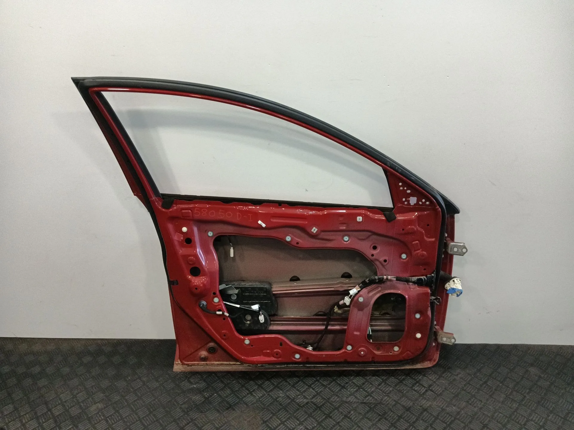 Puerta Delantera Izquierda para Mazda 3 Lim. (Bl)