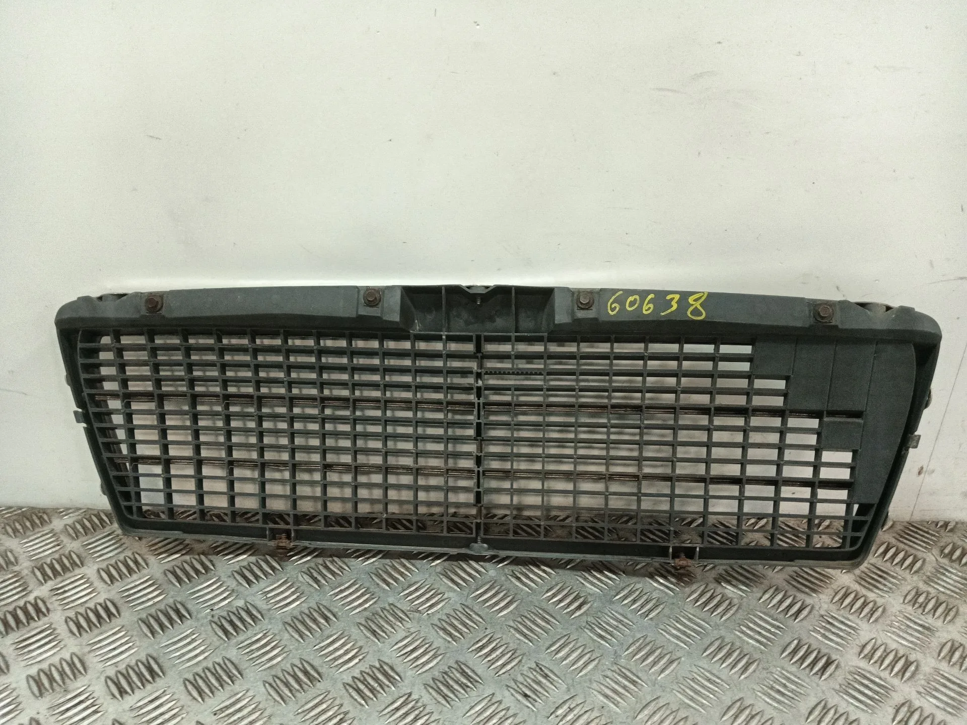 Rejilla Delantera para Mercedes-Benz Clase E (W210)