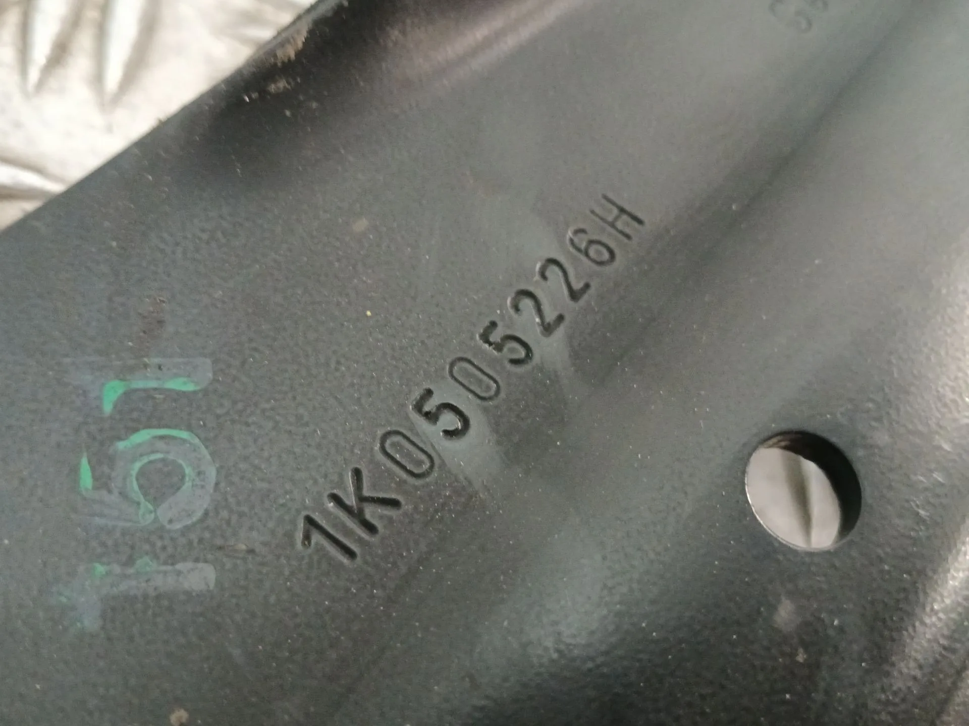 Brazo Suspension Superior Trasero Derecho para Volkswagen Golf Vi (5K1)