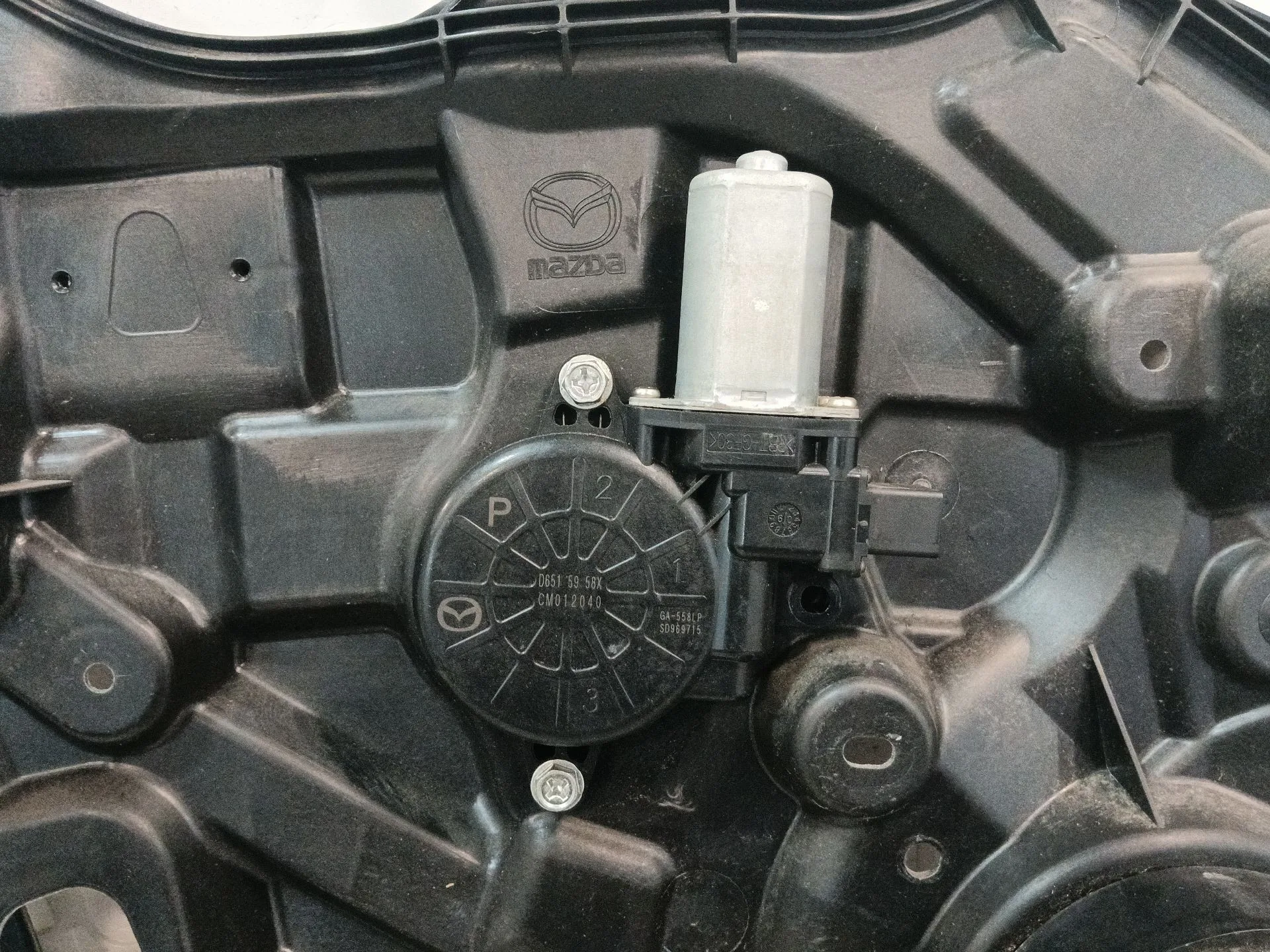 Elevalunas Delantero Izquierdo para Mazda 3 Lim. (Bl)
