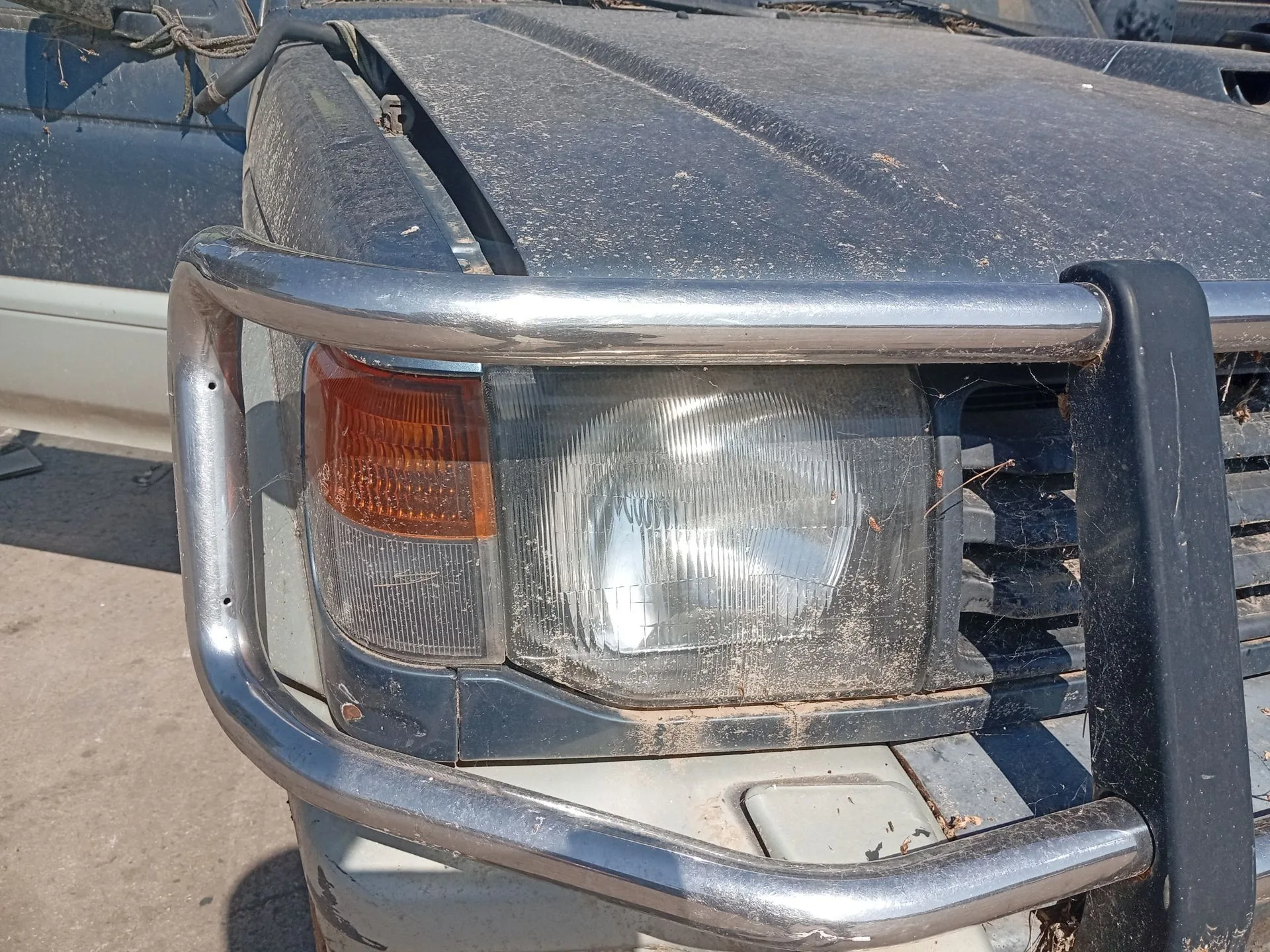 Faro Derecho para Mitsubishi Montero (V3_W, V2_W, V4_W, V5_W)