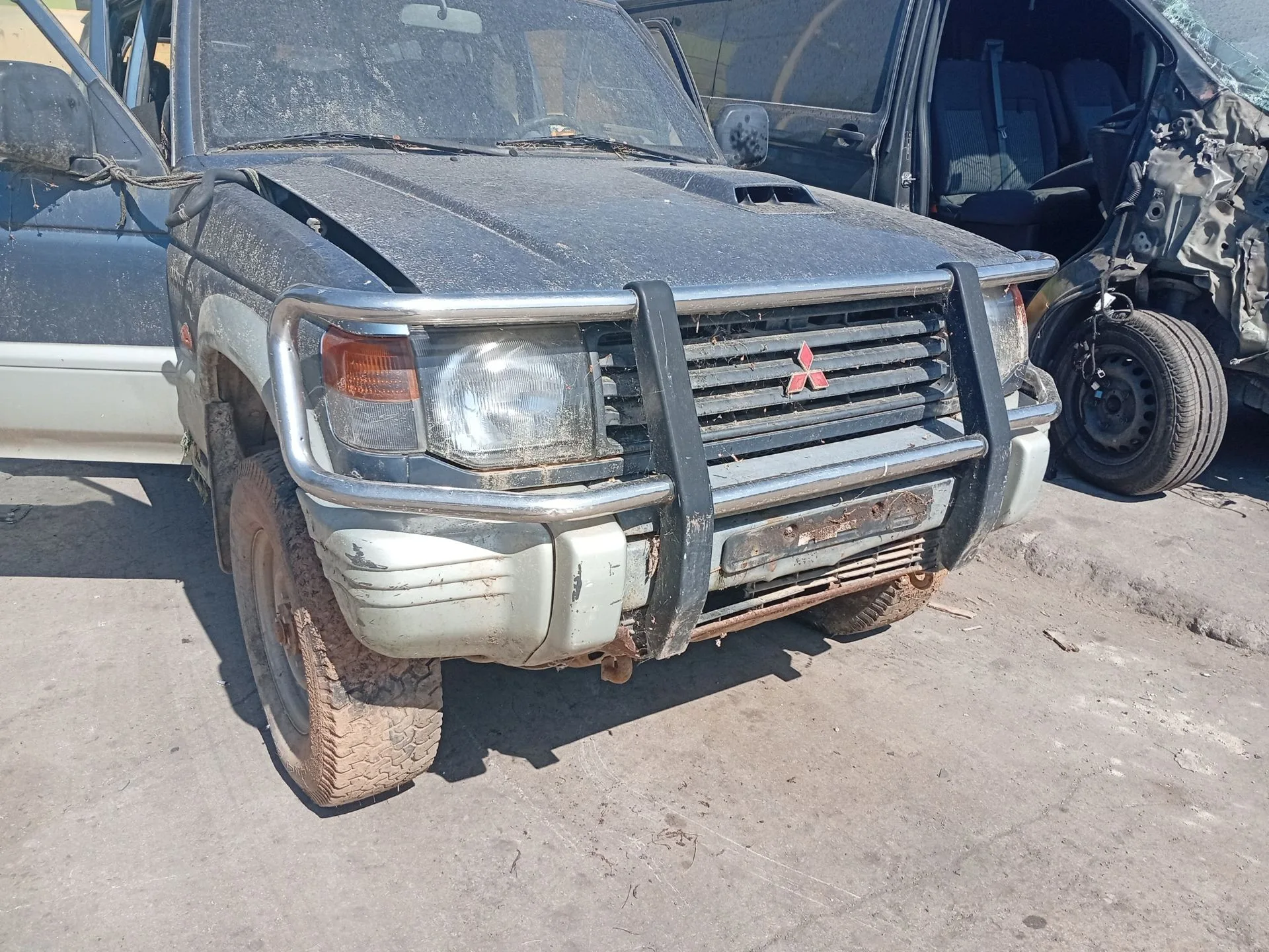 Paragolpes Delantero para Mitsubishi Montero (V3_W, V2_W, V4_W, V5_W)