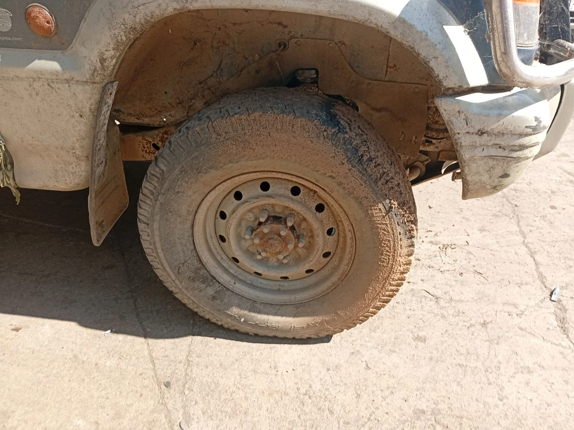 Pinza Freno Delantera Derecha para Mitsubishi Montero (V3_W, V2_W, V4_W, V5_W)