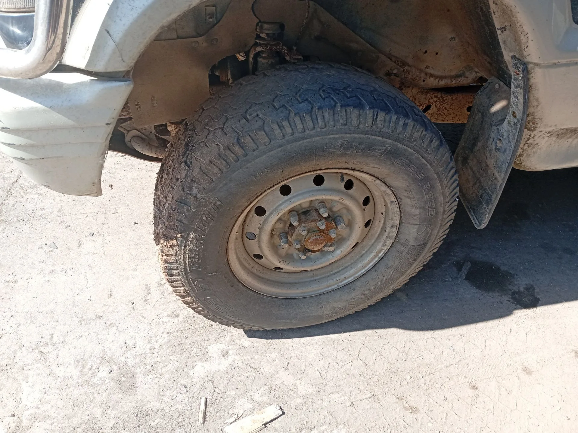 Pinza Freno Delantera Izquierda para Mitsubishi Montero (V3_W, V2_W, V4_W, V5_W)