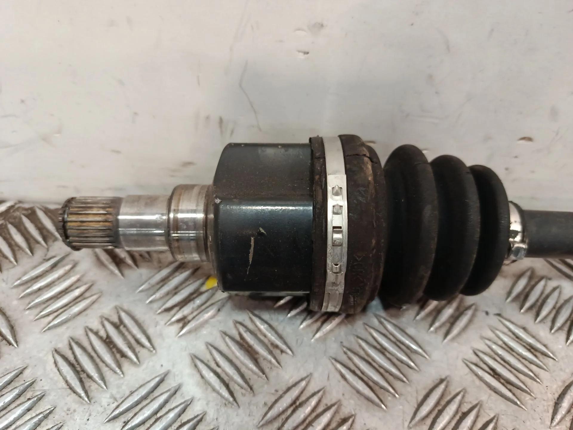 Transmision Delantera Izquierda para Mitsubishi Montero (V3_W, V2_W, V4_W, V5_W)