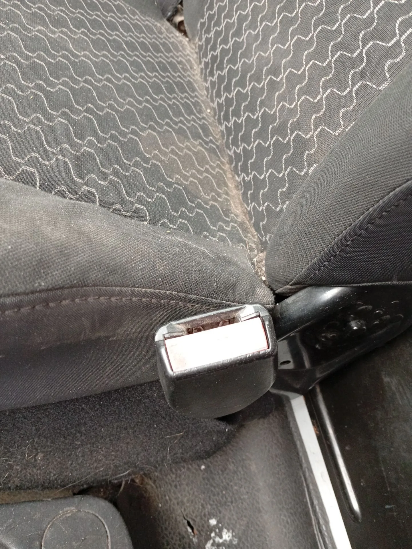 Enganche Cinturon Delantero Derecho para Renault Kangoo Express (Fw0/1_)