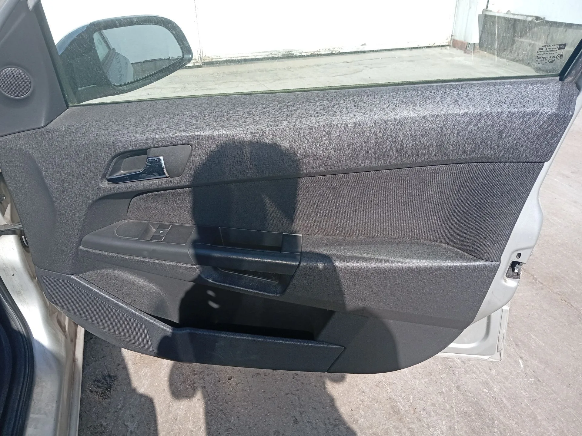 Elevalunas Delantero Derecho para Opel Astra H (A04)