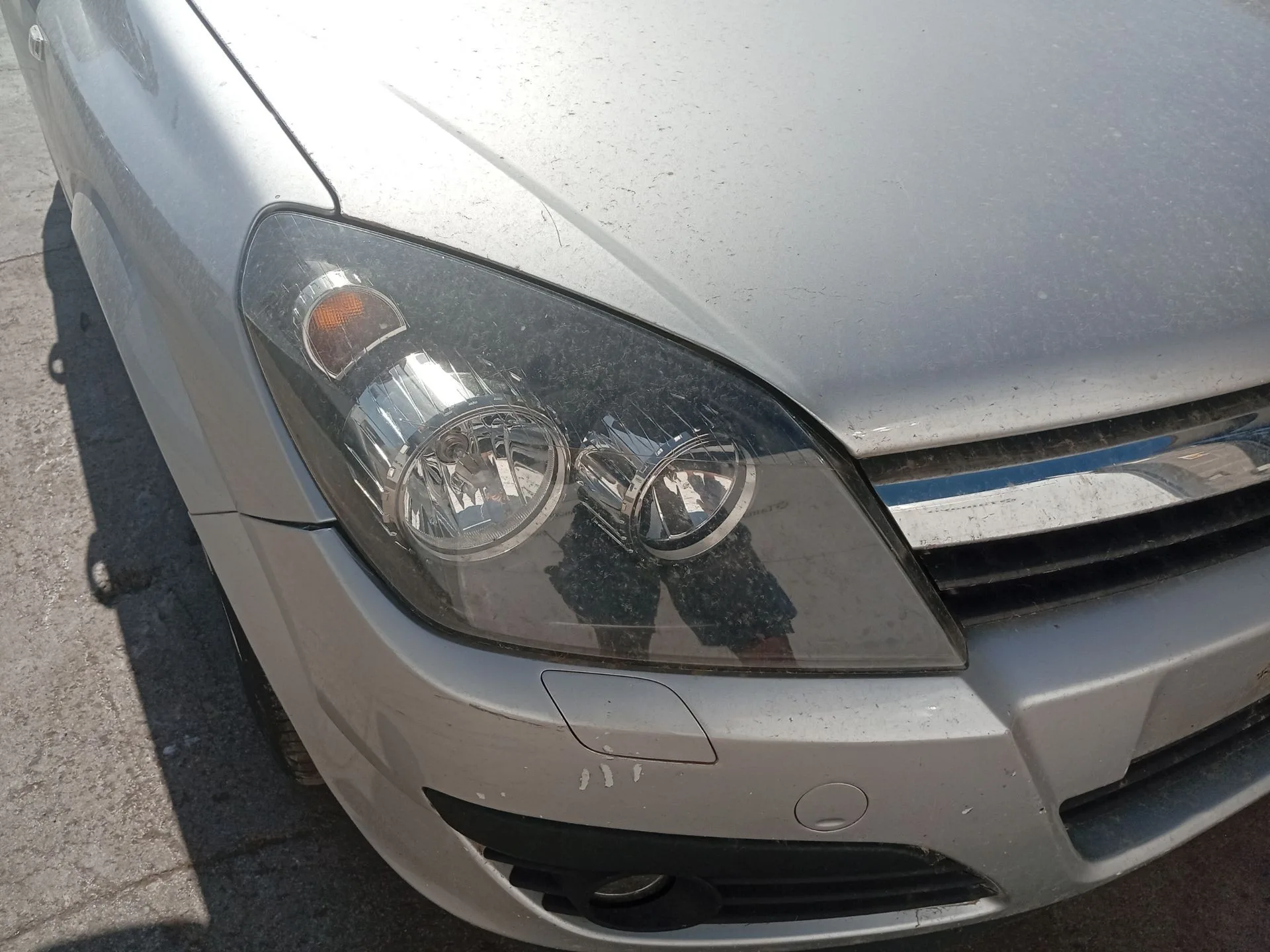 Faro Derecho para Opel Astra H (A04)
