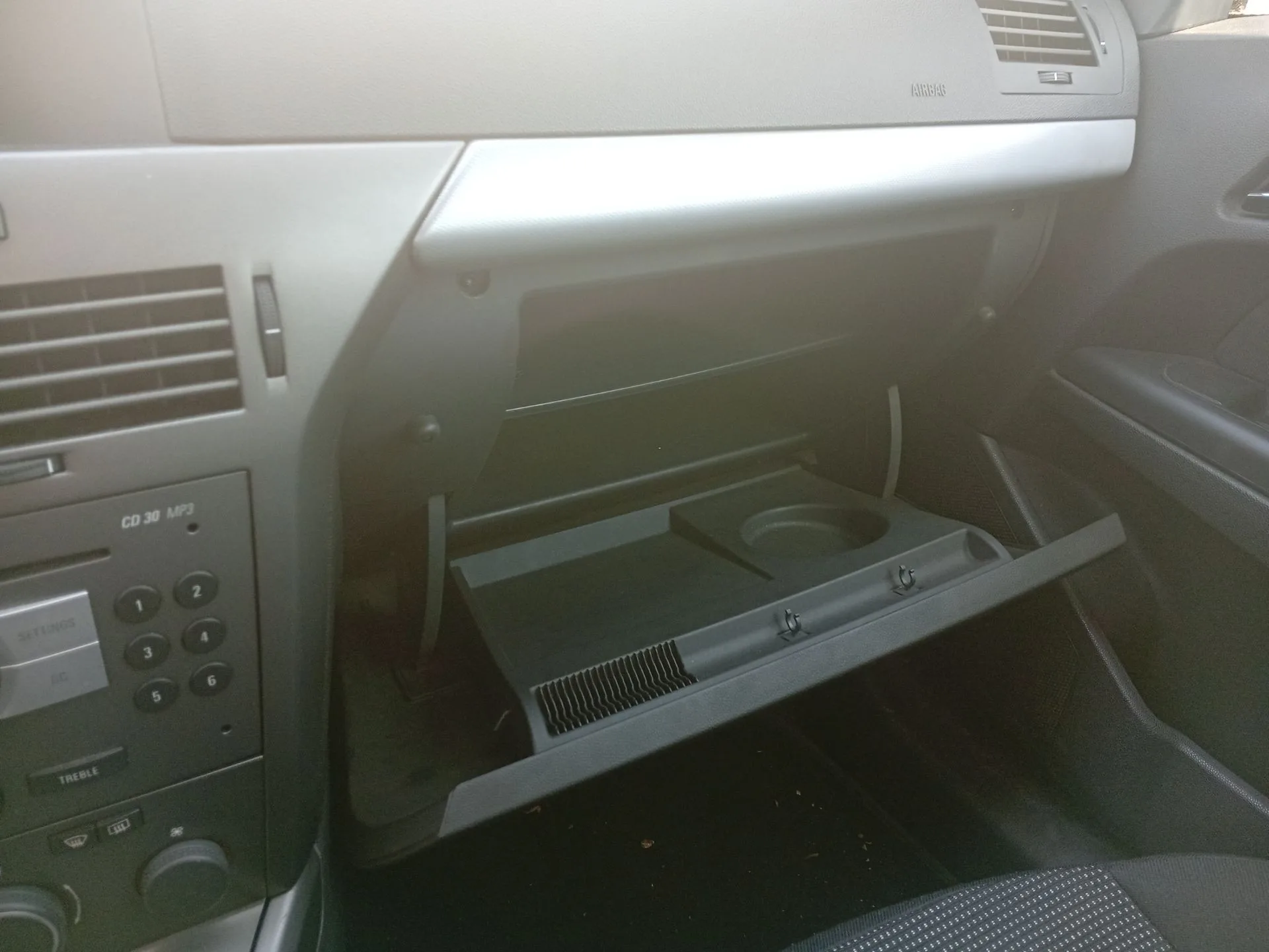 Guantera para Opel Astra H (A04)