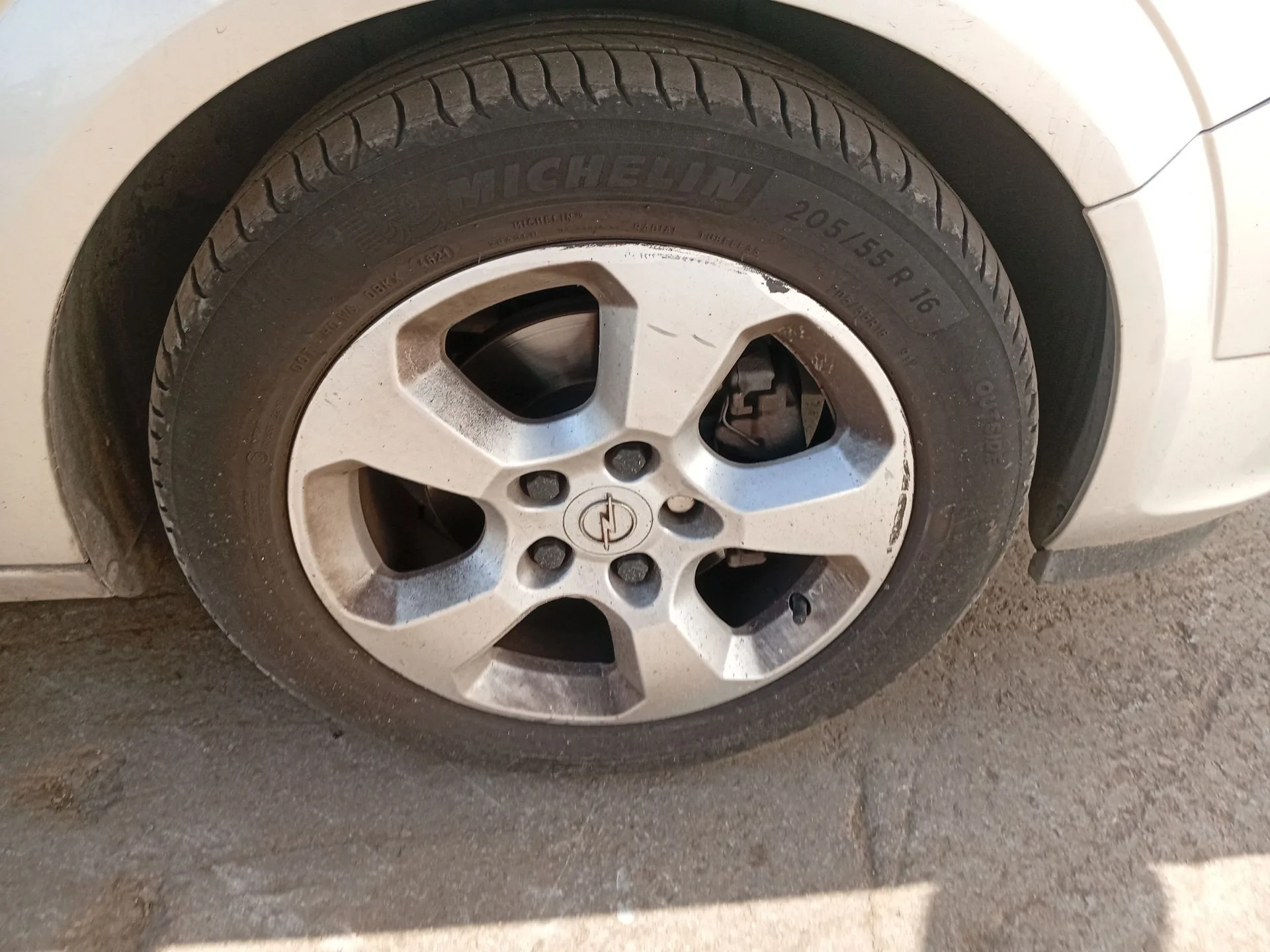 Mangueta Delantera Derecha para Opel Astra H (A04)