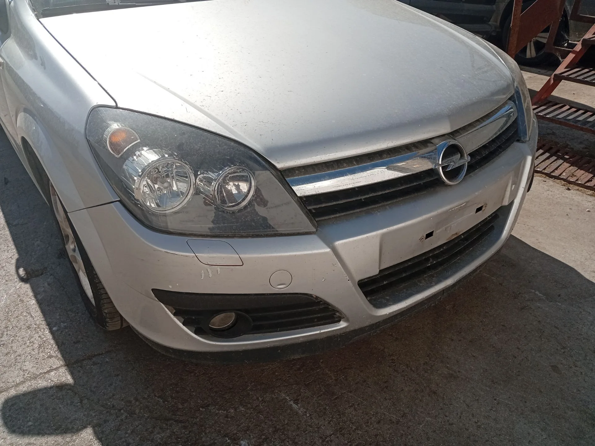 Paragolpes Delantero para Opel Astra H (A04)