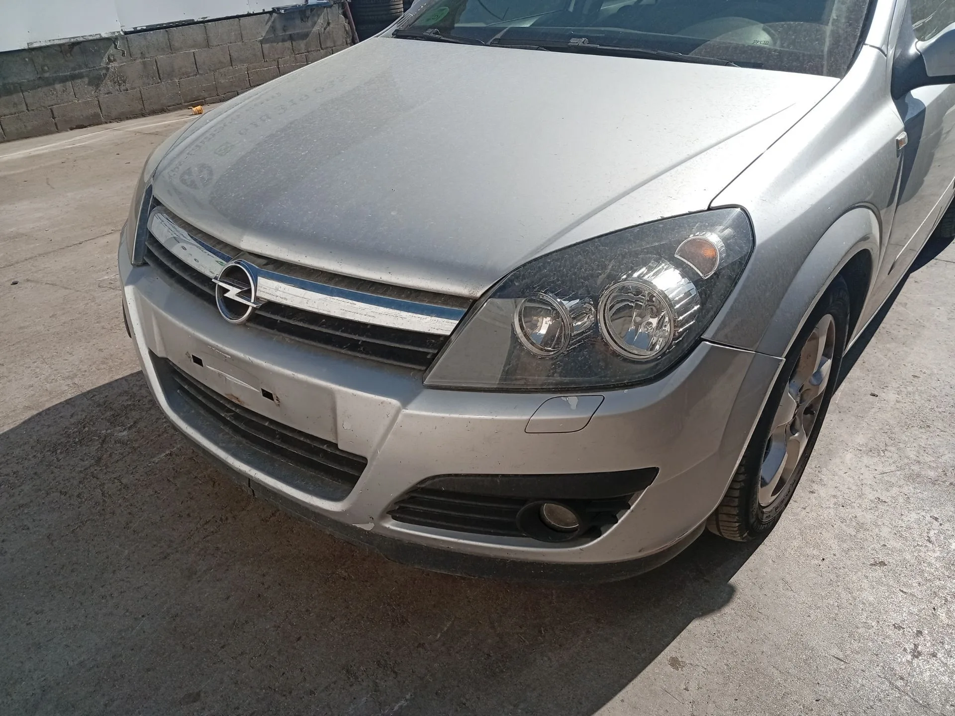 Paragolpes Delantero para Opel Astra H (A04)