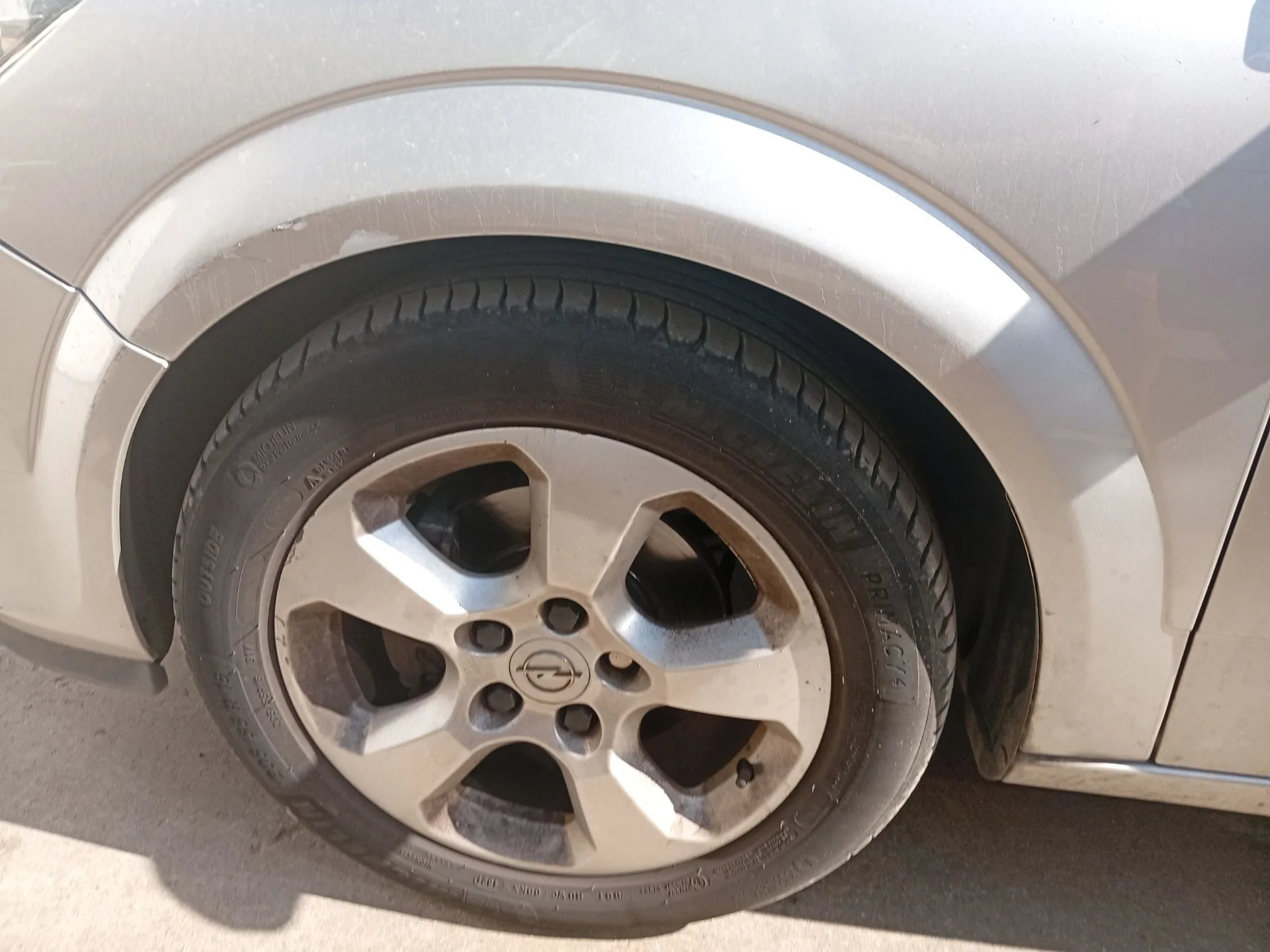 Paso De Rueda Delantero Izquierdo para Opel Astra H (A04)