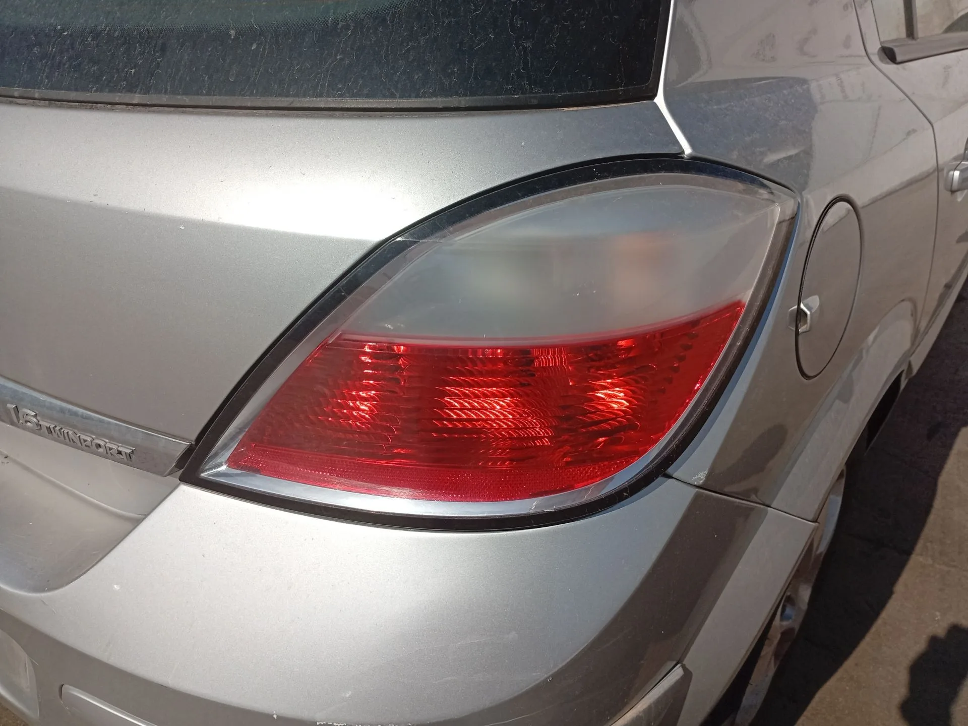 Piloto Trasero Derecho para Opel Astra H (A04)