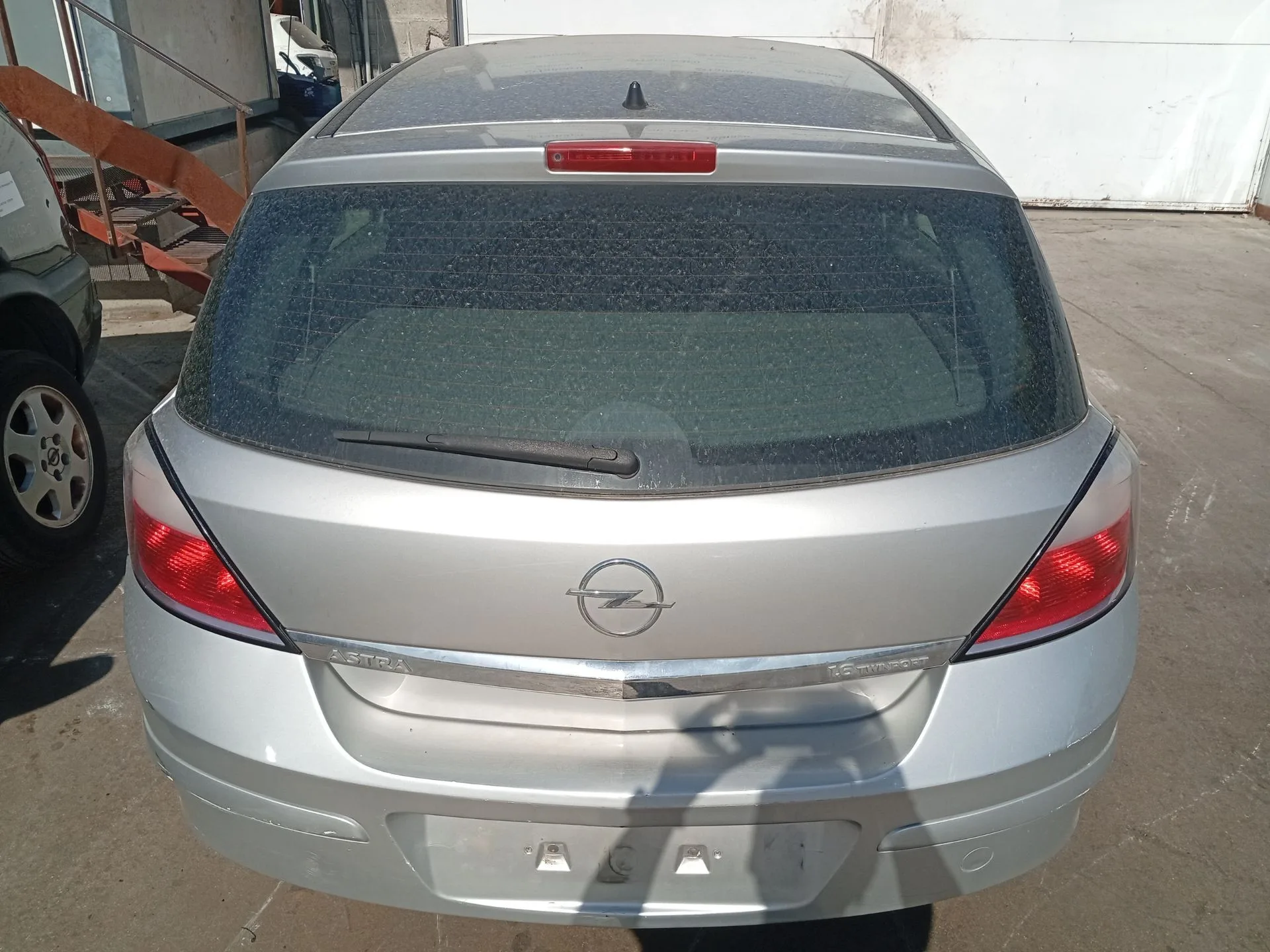 Porton Trasero para Opel Astra H (A04)