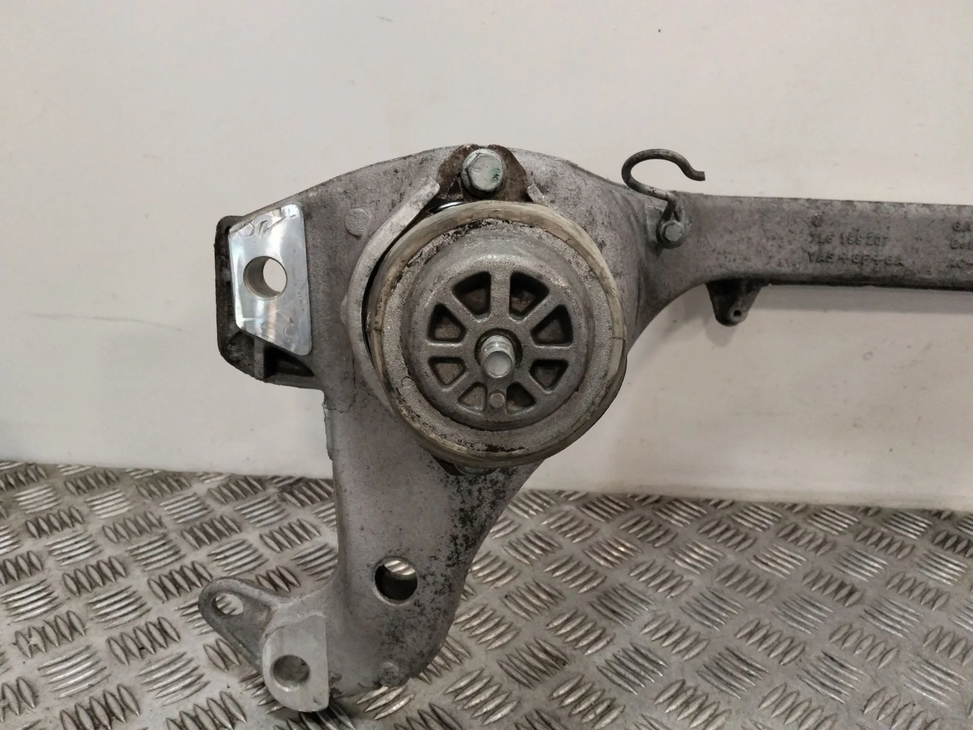 Puente Delantero para Volkswagen Touareg (7La)
