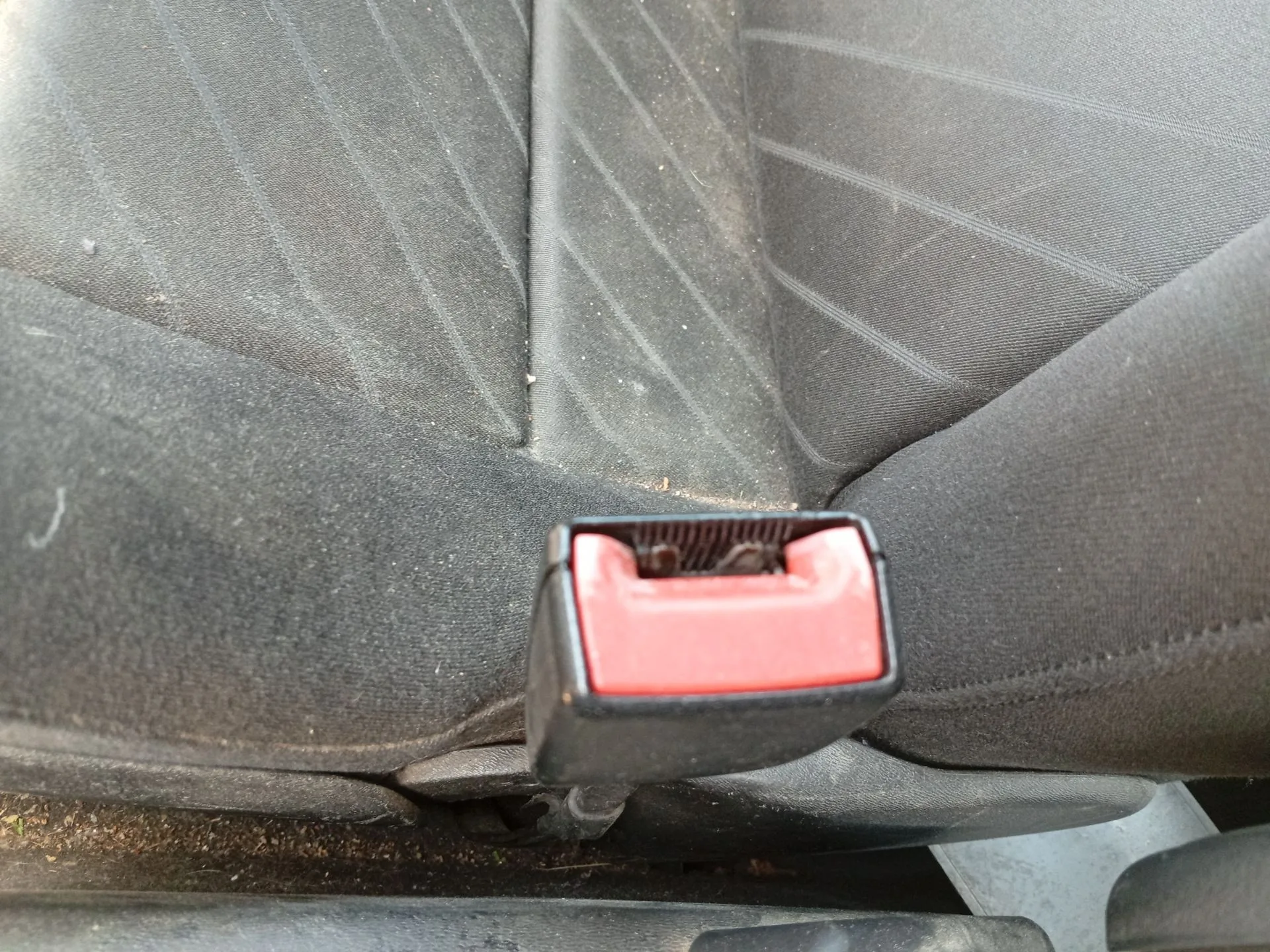 Enganche Cinturon Delantero Derecho para Audi A3 (8L1)