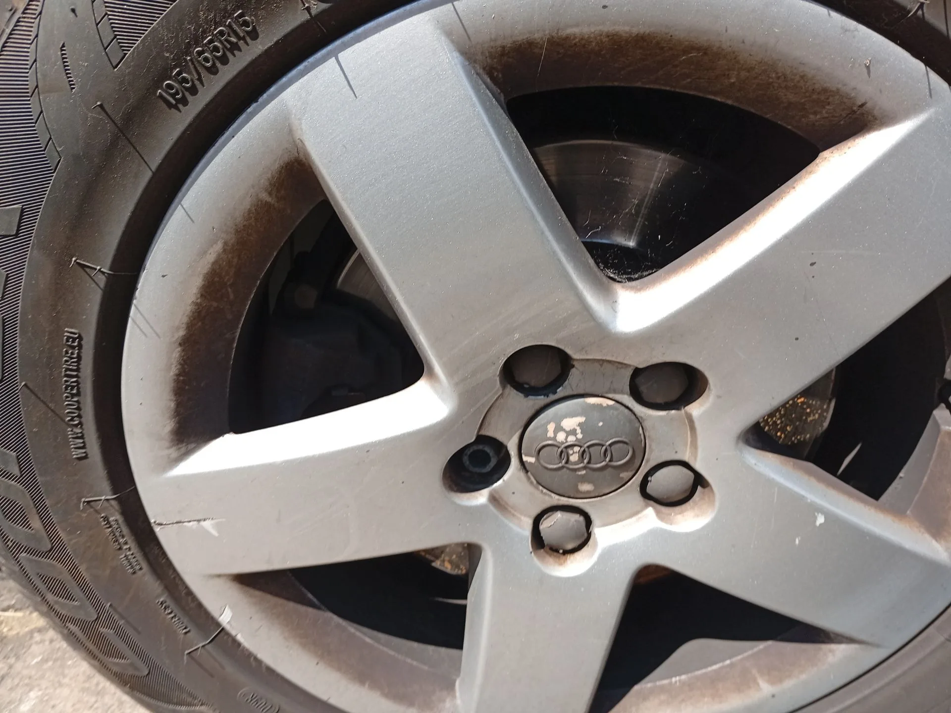 Pinza Freno Delantera Izquierda para Audi A3 (8L1)