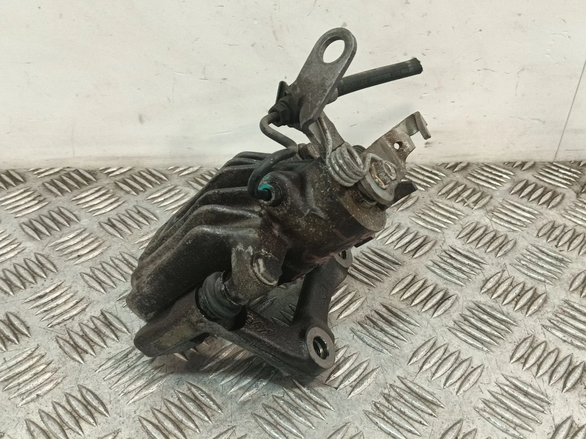Pinza Freno Trasera Derecha para Volkswagen Eos (1F7)