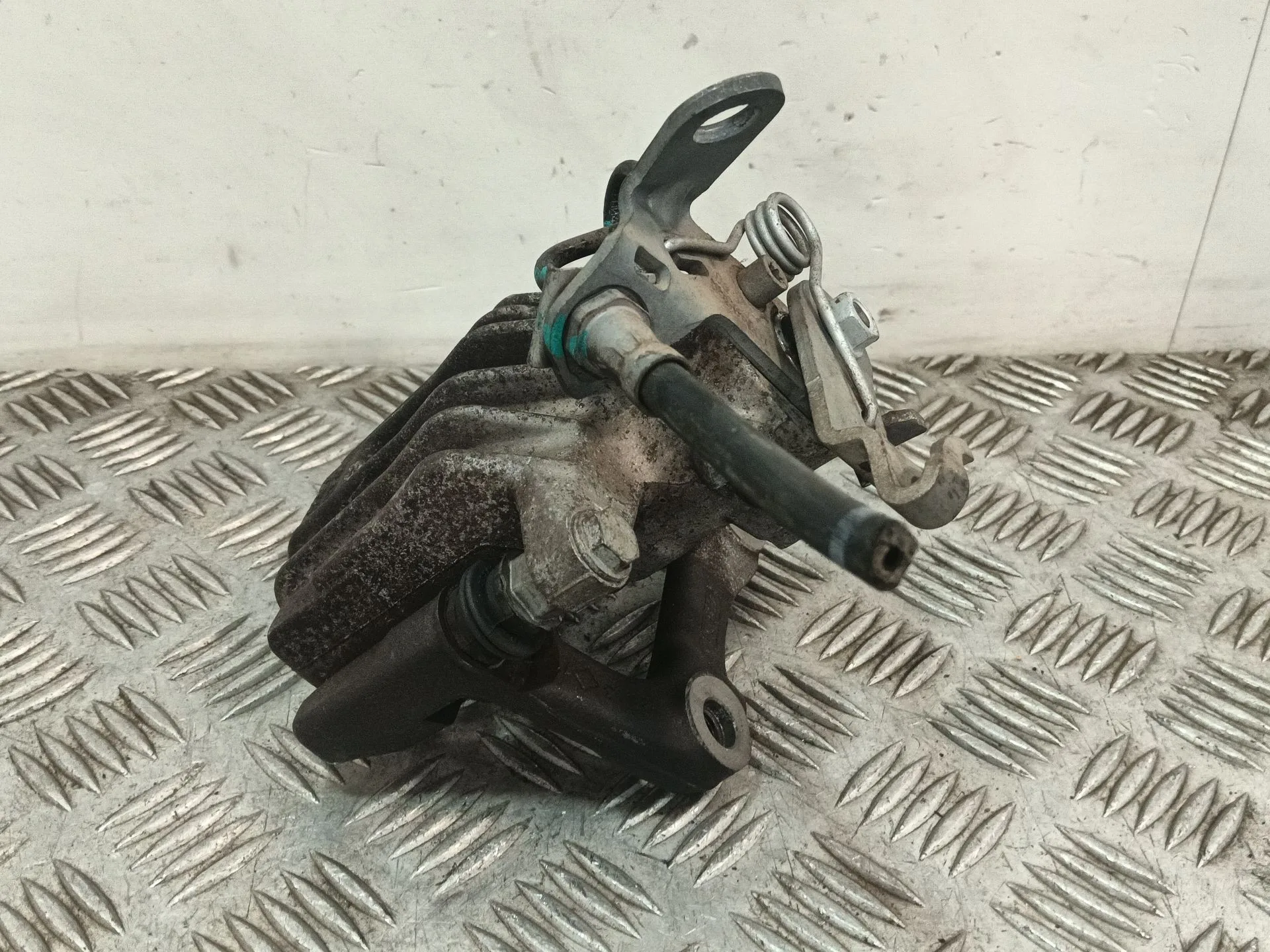 Pinza Freno Trasera Izquierda para Volkswagen Eos (1F7)