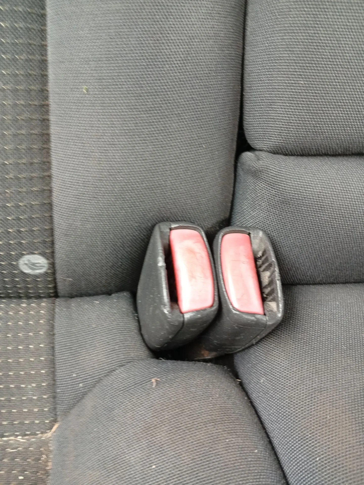 Enganche Cinturon Trasero Derecho para Saab 9-5 Station Wagon (Ys3E)