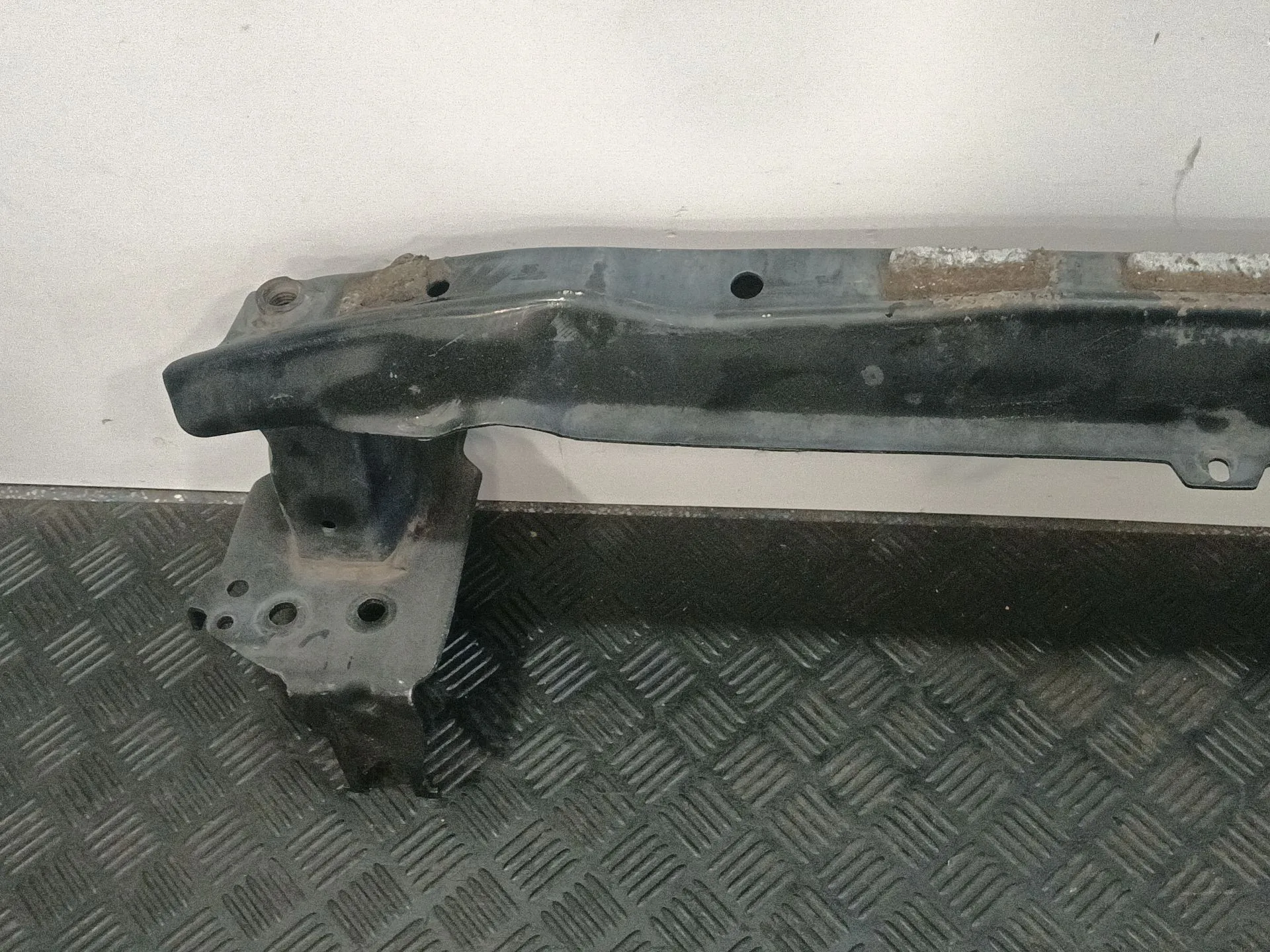 Refuerzo Paragolpes Delantero para Volkswagen Touareg (7La)