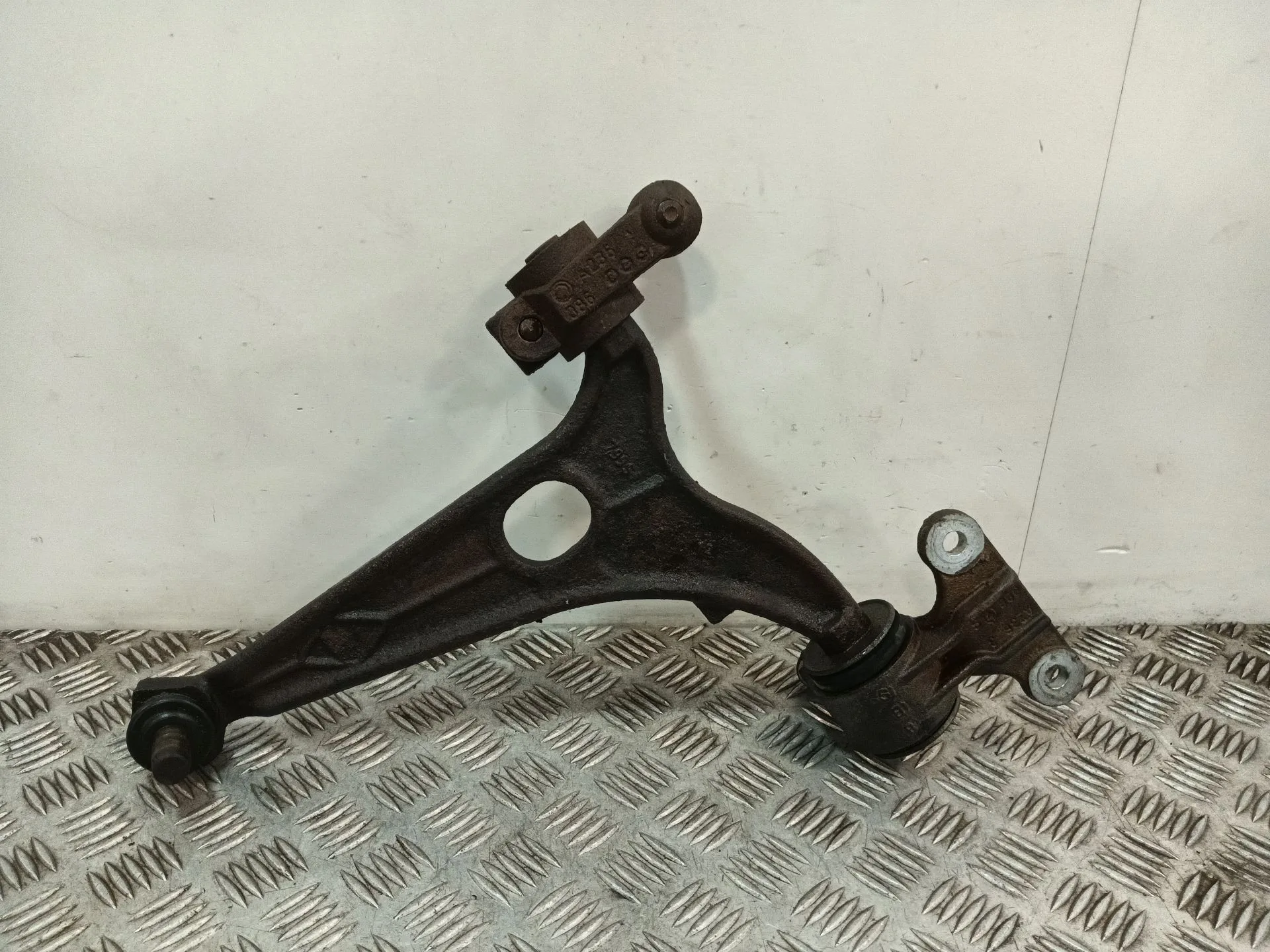 Brazo Suspension Inferior Delantero Izquierdo para Peugeot Expert Tepee (Vf3X_)