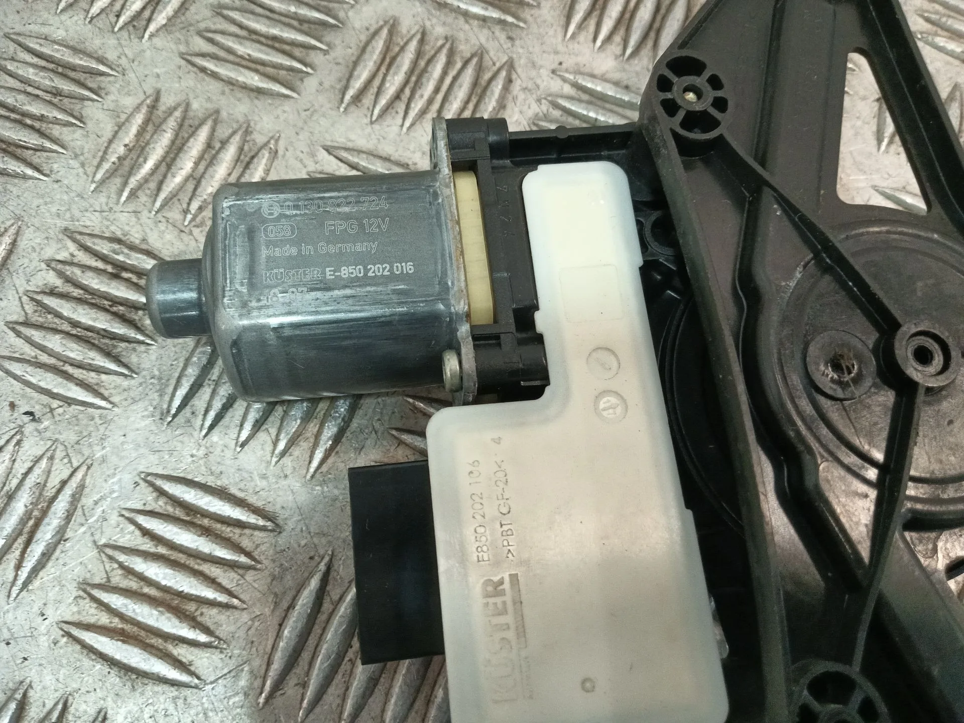 Elevalunas Trasero Derecho para Skoda Octavia Iii Combi (5E5, 5E6)