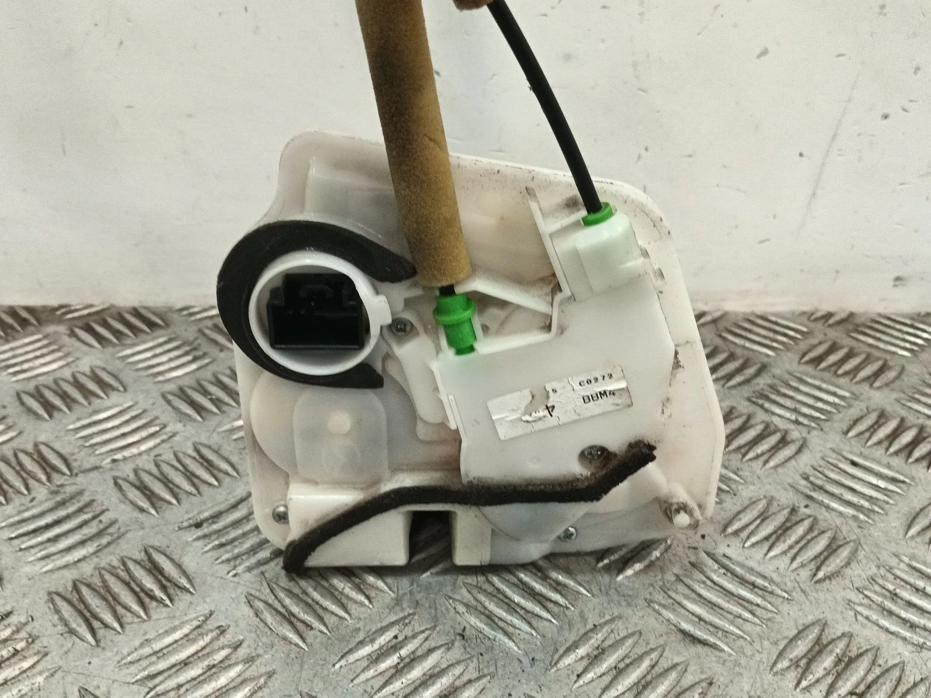 Cerradura Puerta Trasera Izquierda para Mazda 3 Lim. (Bl)