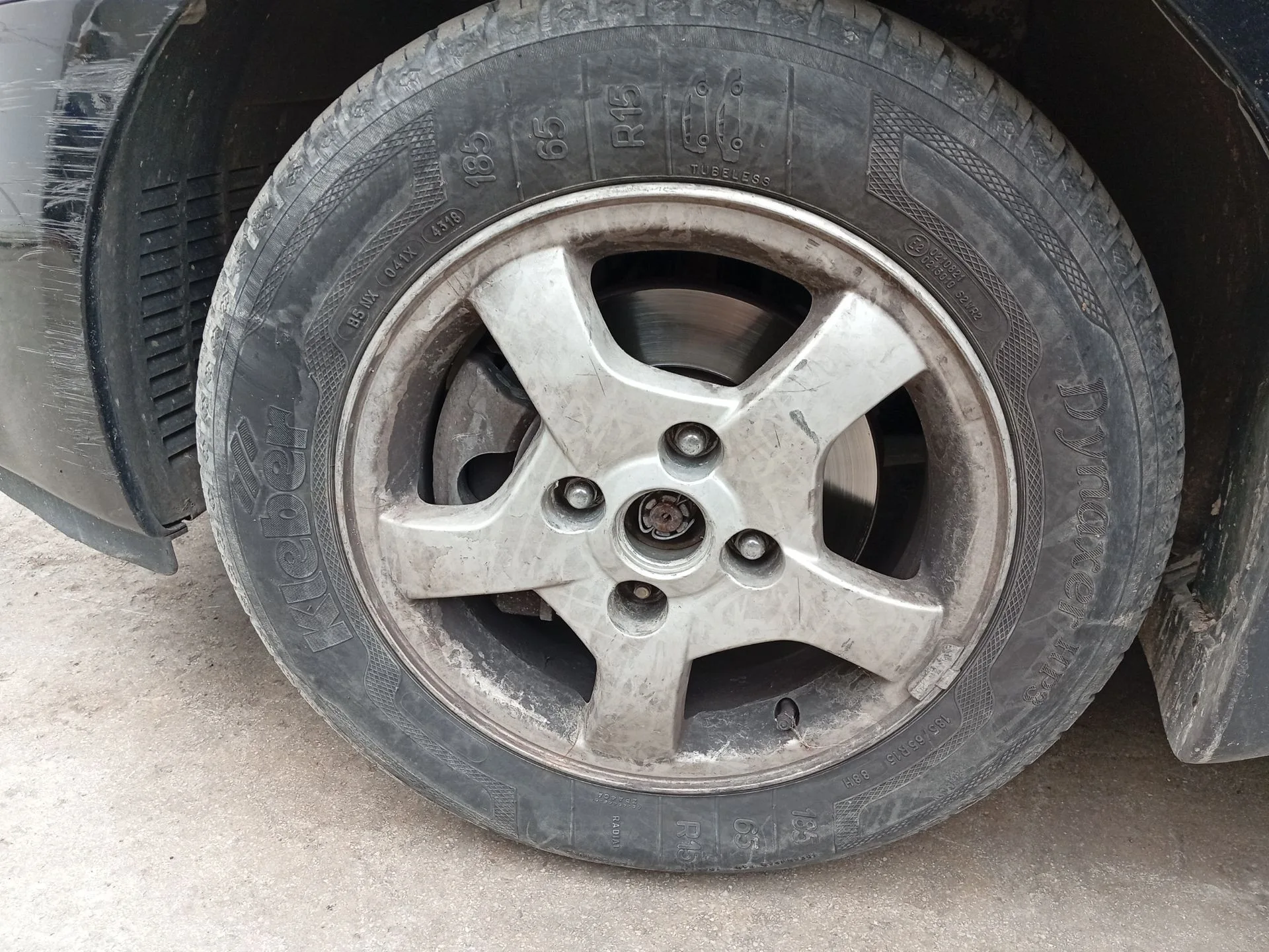 Mangueta Delantera Izquierda para Kia Cerato I Hatchback (Ld)
