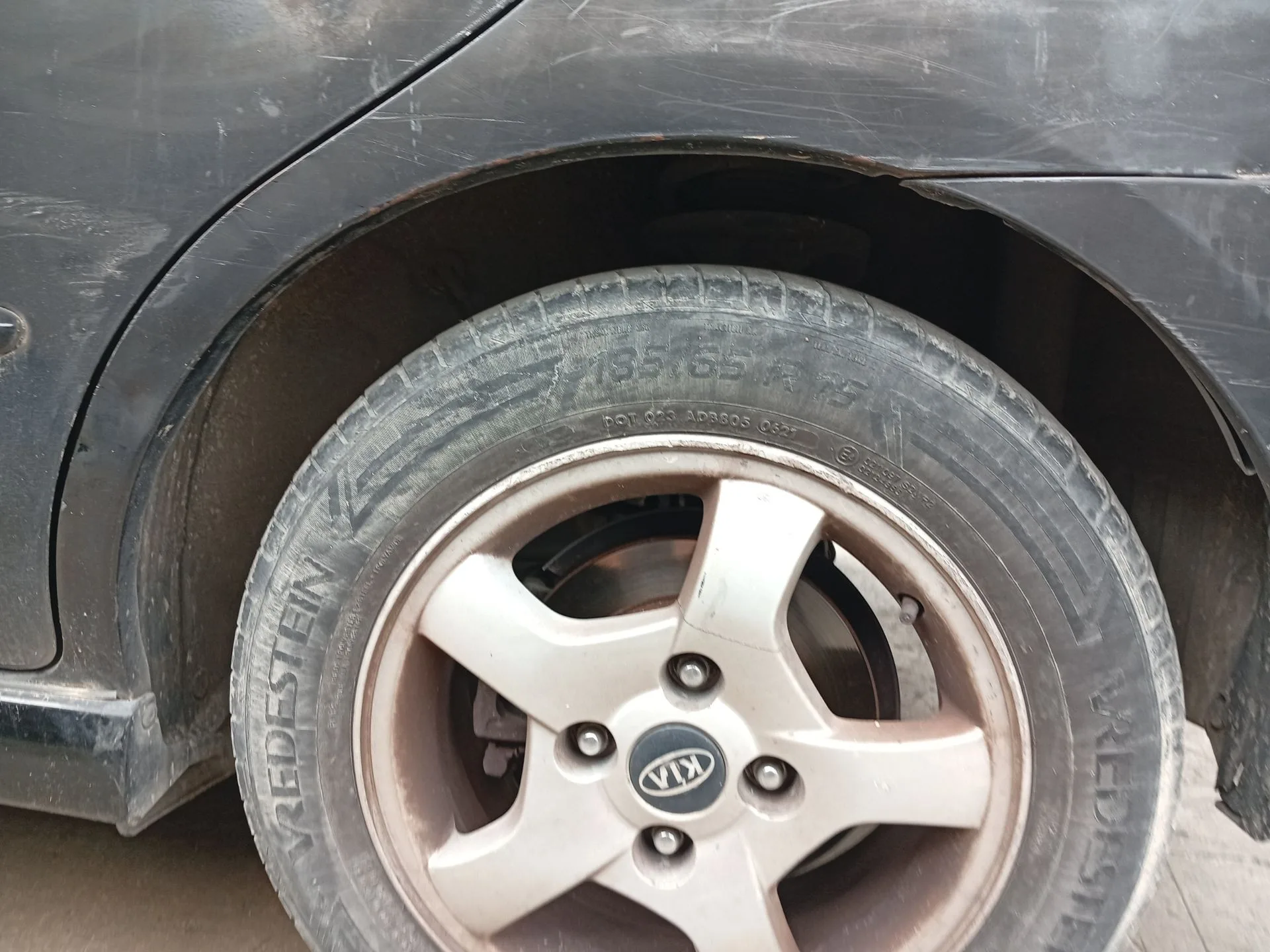 Paso De Rueda Trasero Izquierdo para Kia Cerato I Hatchback (Ld)