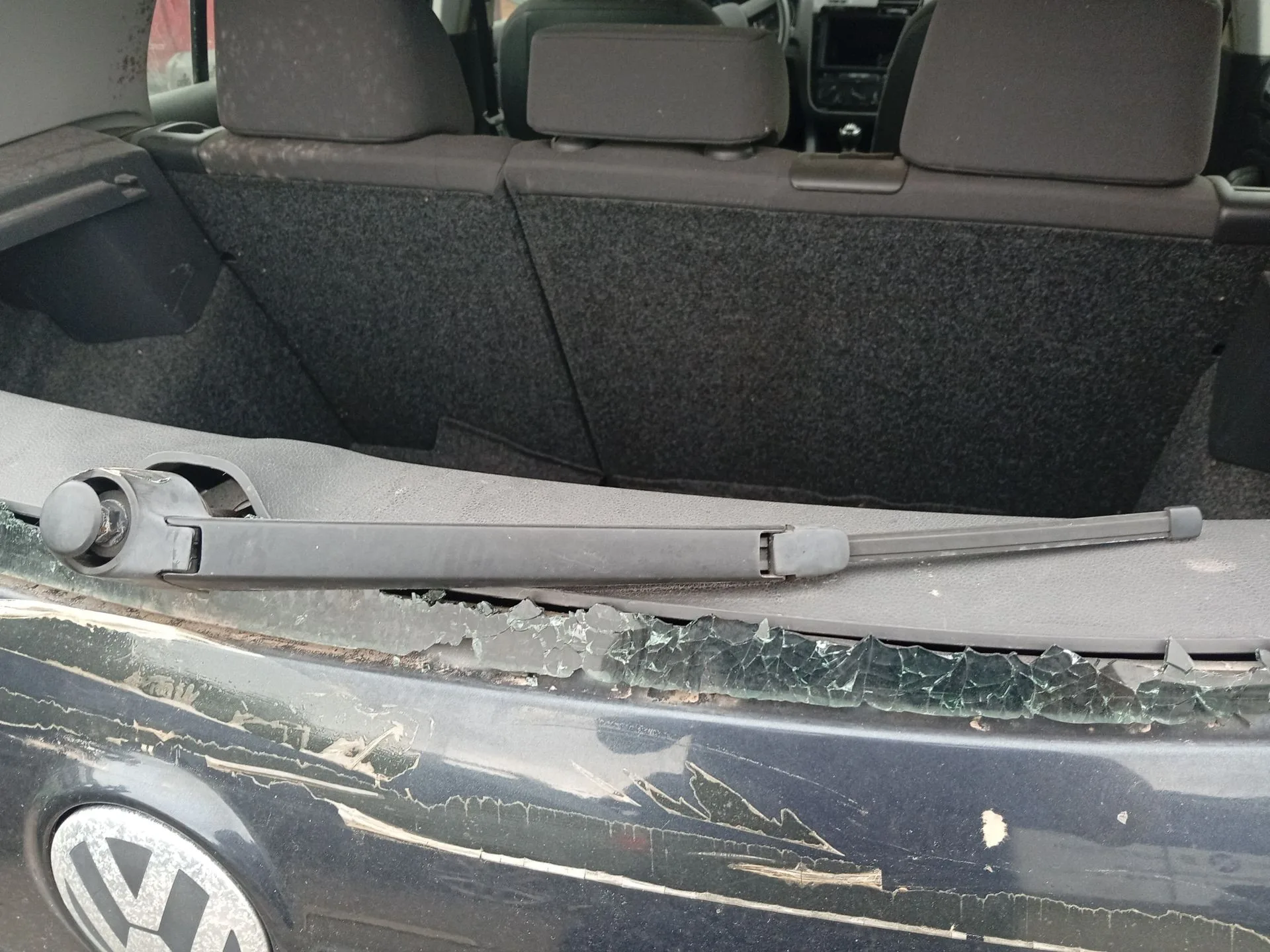 Brazo Limpia Trasero para Volkswagen Golf V (1K1)