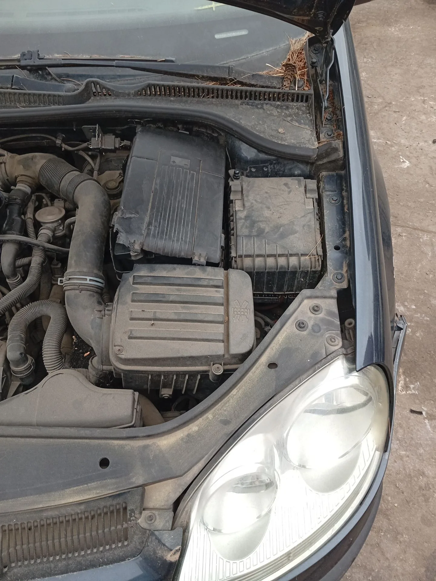 Caja Reles / Fusibles para Volkswagen Golf V (1K1)