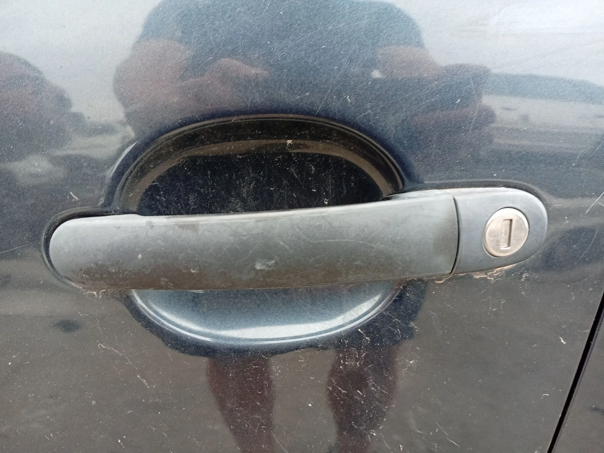 Maneta Exterior Delantera Izquierda para Volkswagen Golf V (1K1)