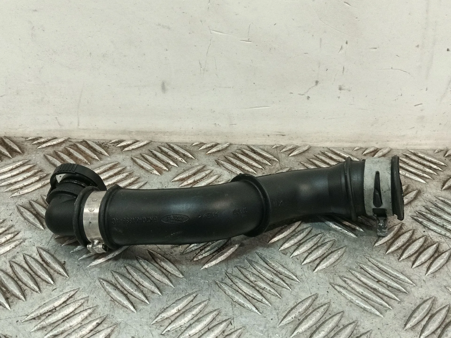 Tubo para Ford Transit Custom V362 Furgoneta (Fy, Fz)